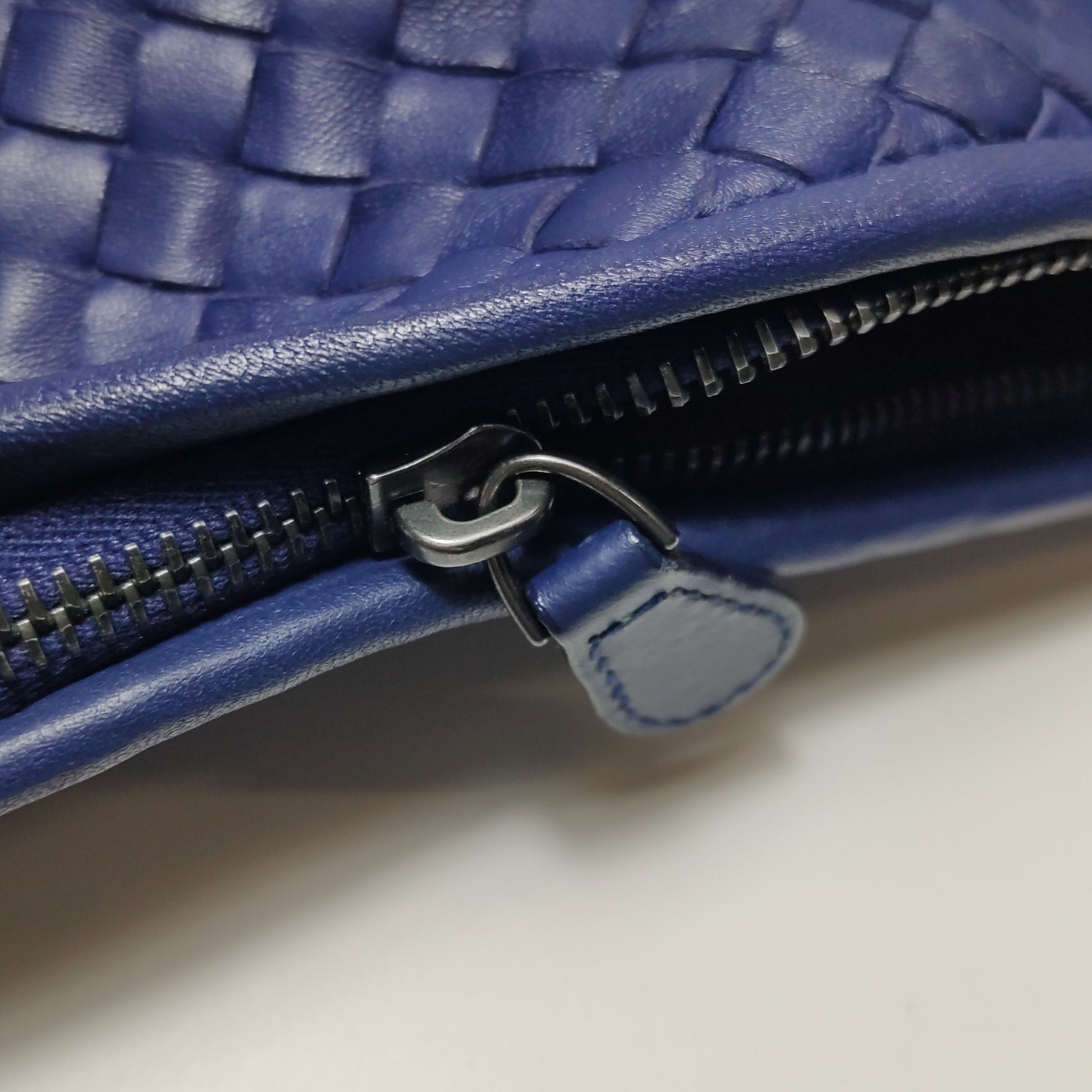 Bottega Veneta Intrecciato Hobo Shoulder Bag Indigo