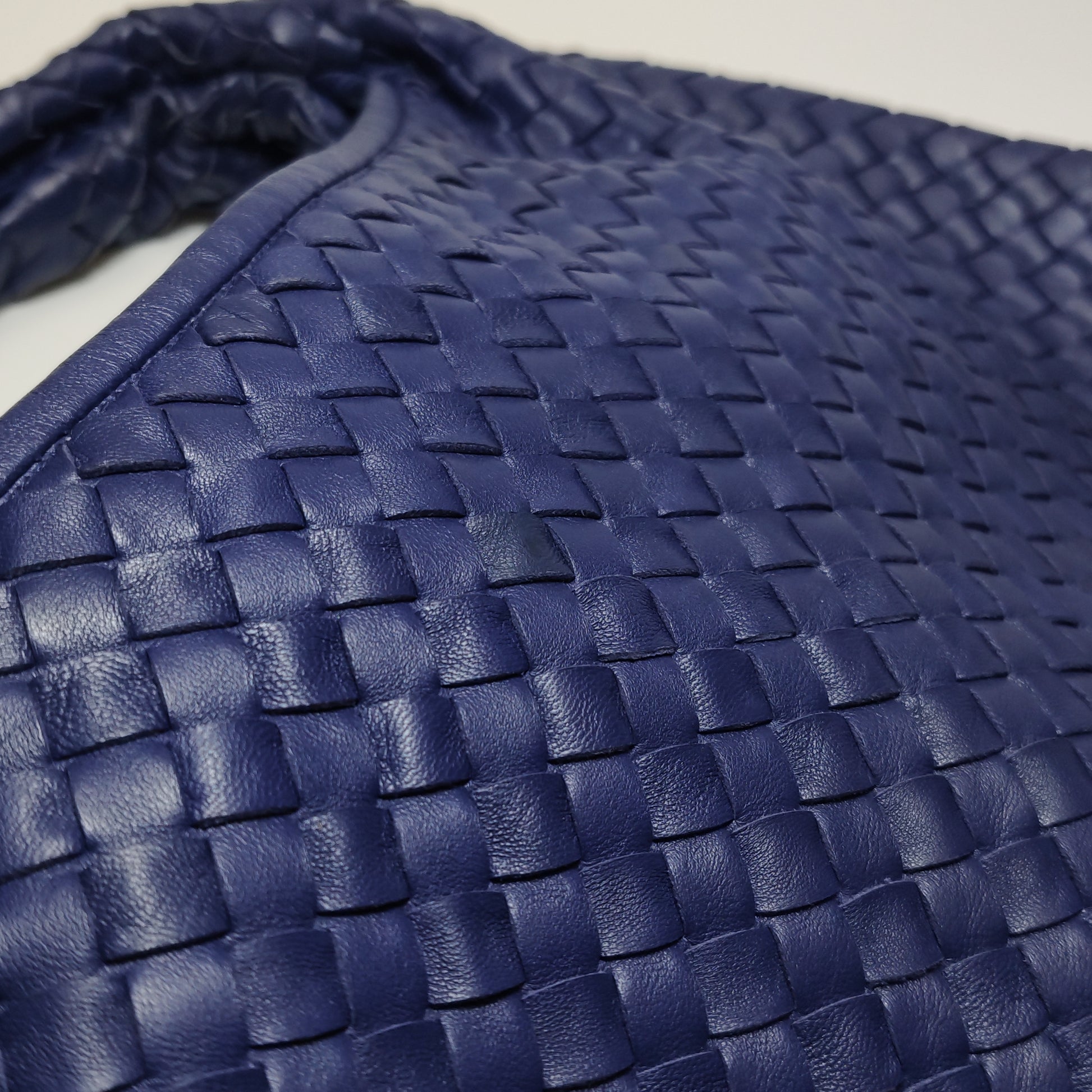 Bottega Veneta Intrecciato Hobo Shoulder Bag Indigo