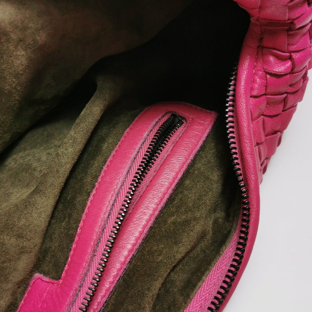 Bottega Veneta Intrecciato Hobo Fuchsia 45cm