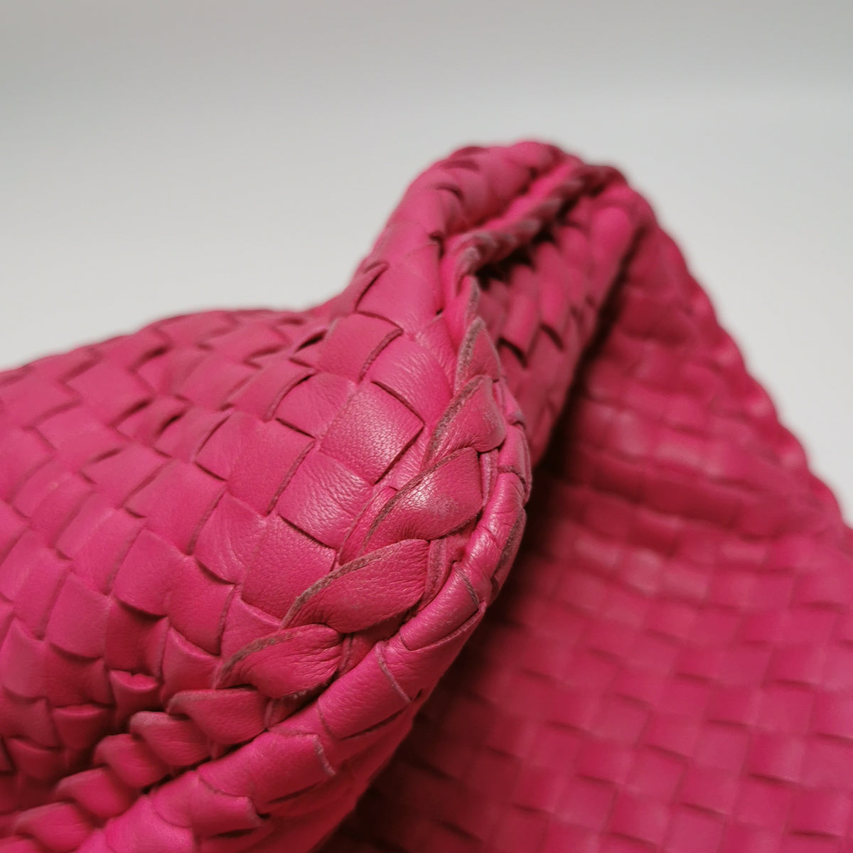 Bottega Veneta Intrecciato Hobo Fuchsia 45cm