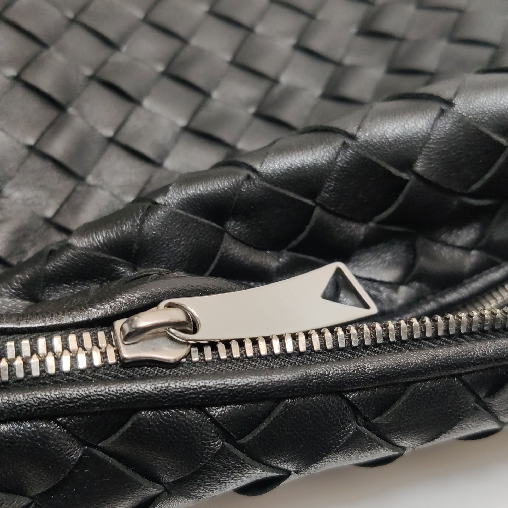 Bottega Veneta Jodie Medium with Certificate of Craft