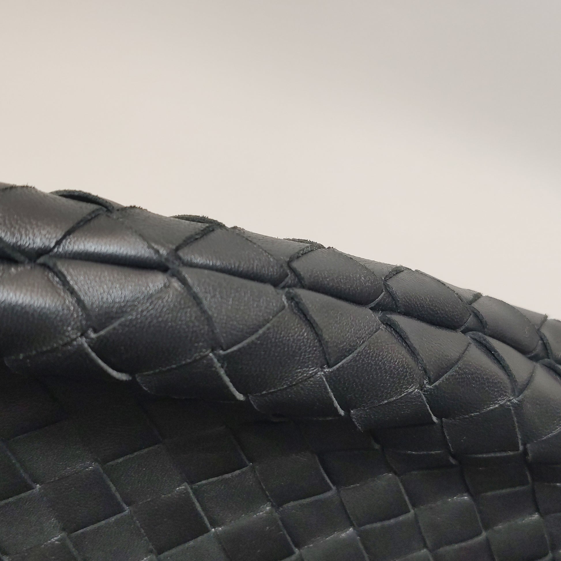 Bottega Veneta Jodie Medium with Certificate of Craft