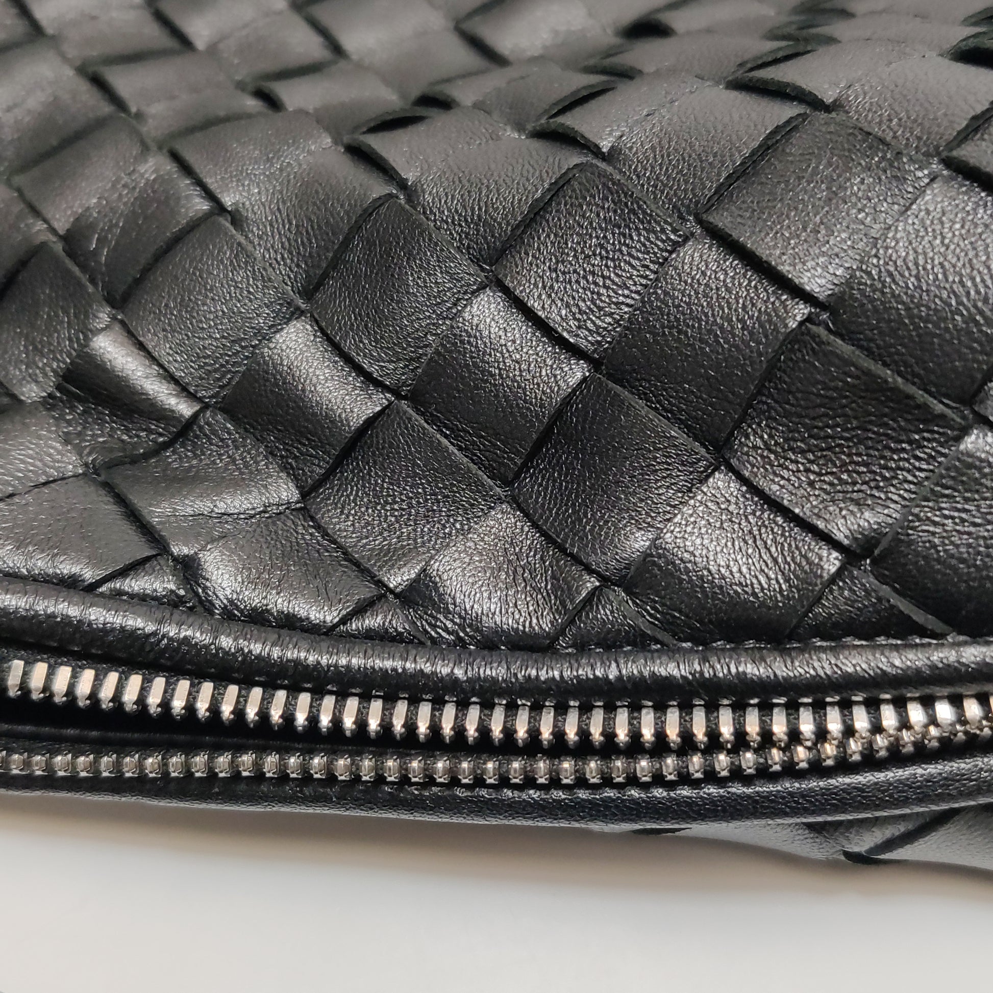 Bottega Veneta Jodie Medium with Certificate of Craft