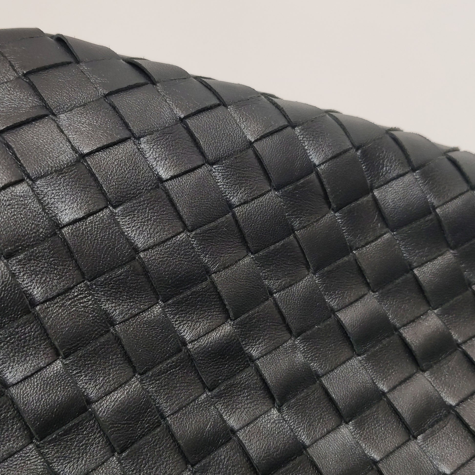 Bottega Veneta Jodie Medium with Certificate of Craft