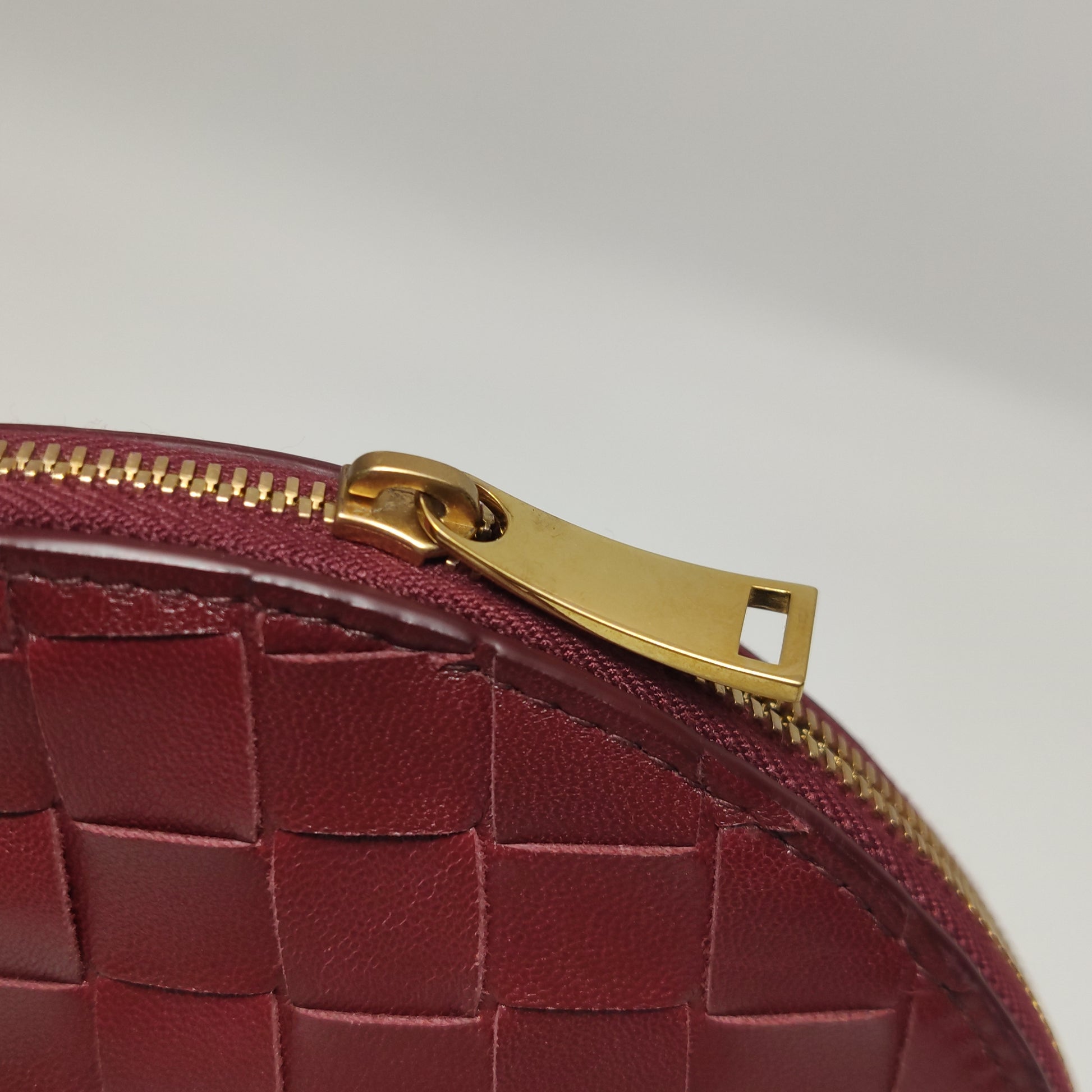 Bottega Veneta Intrecciato Round Flat Crossbody Red