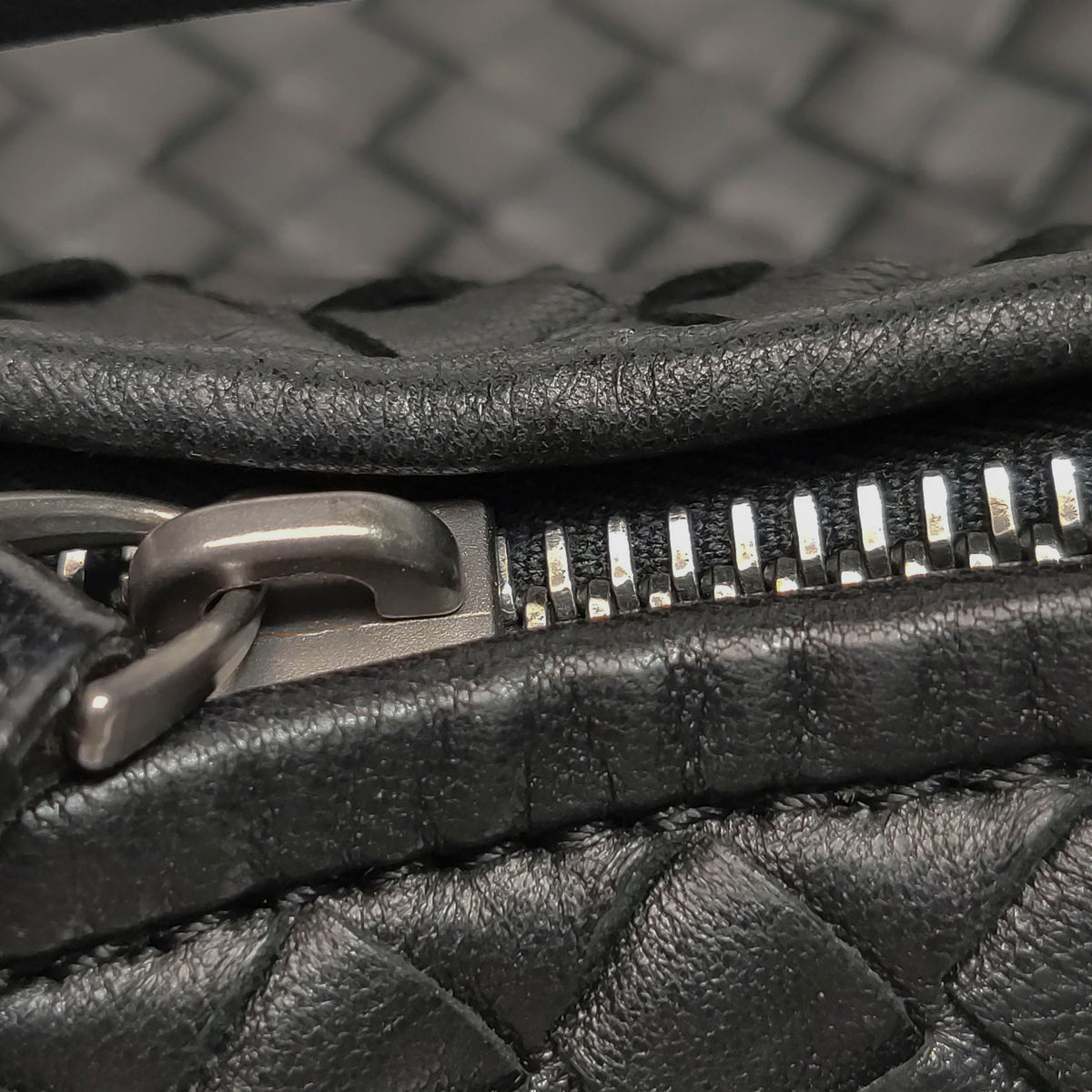 Bottega Veneta Intrecciato Hobo Medium Black