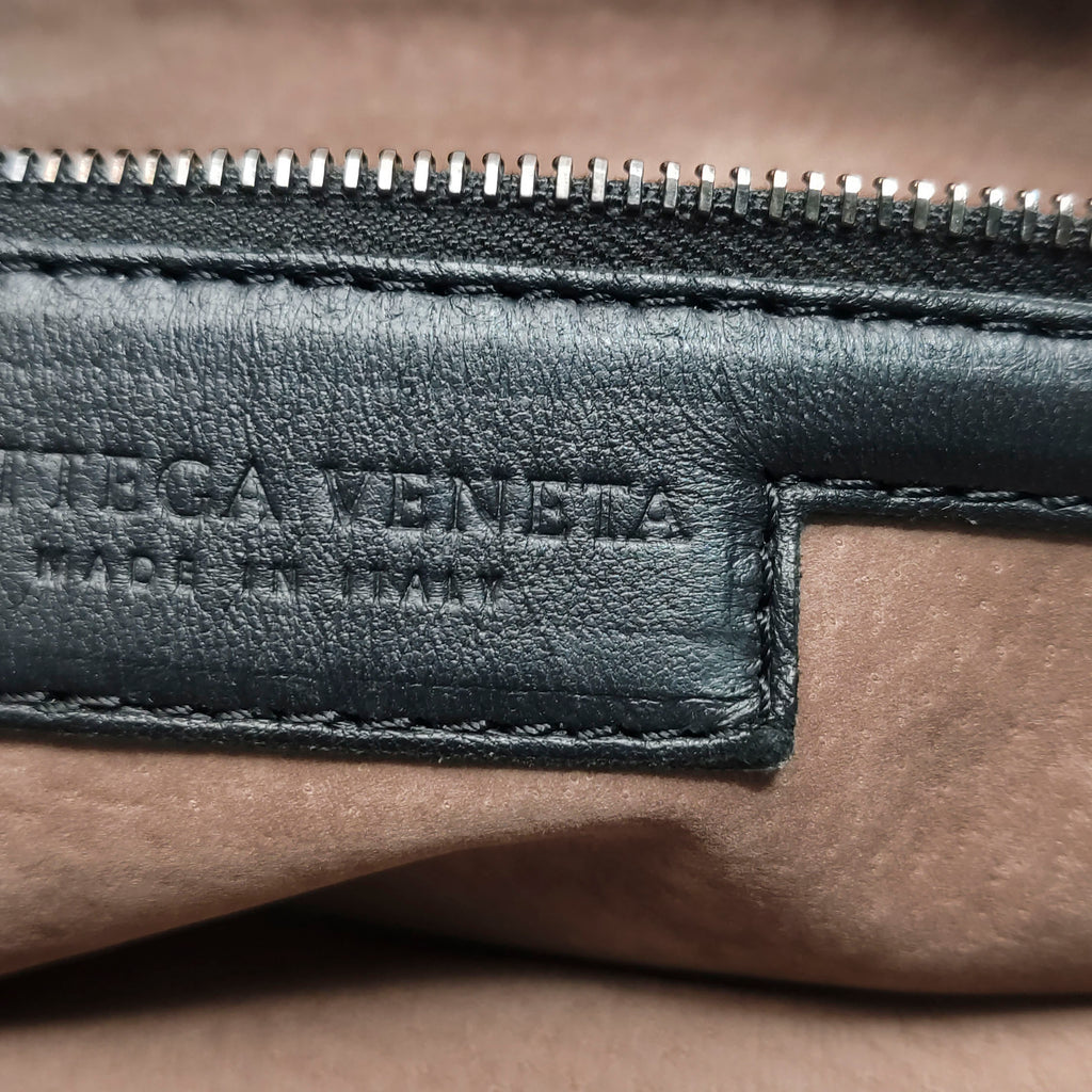 Bottega Veneta Intrecciato Hobo Medium Black
