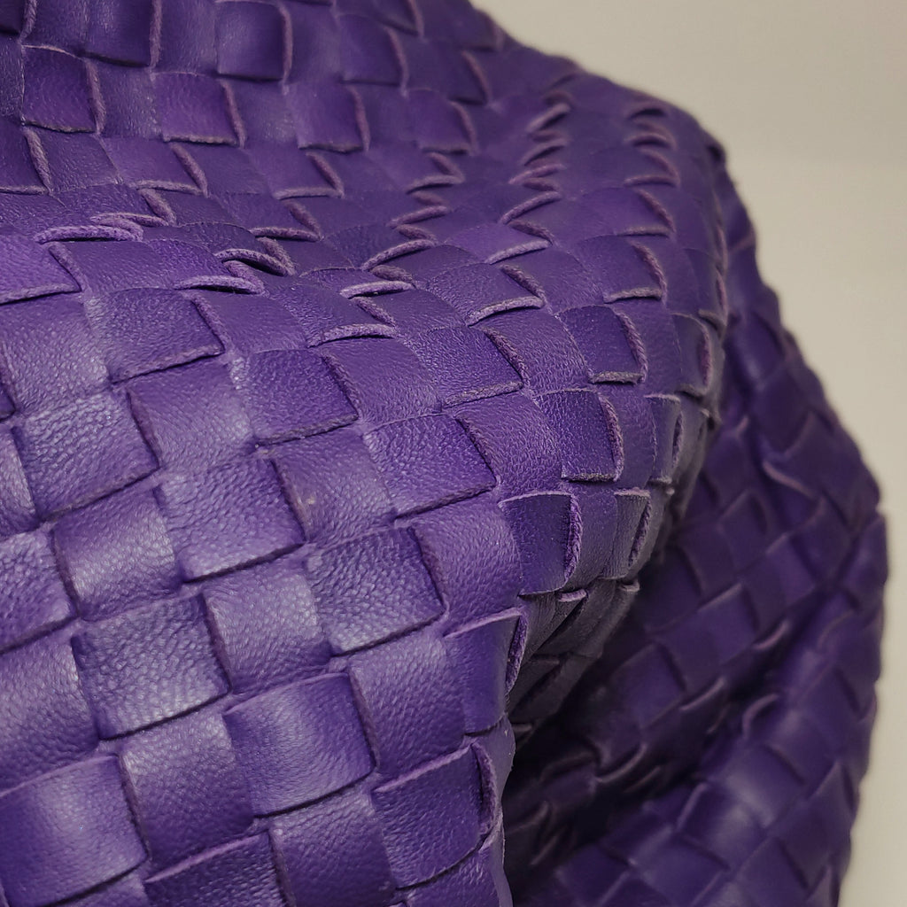 Bottega Veneta Intrecciato Belly Hobo Small Purple