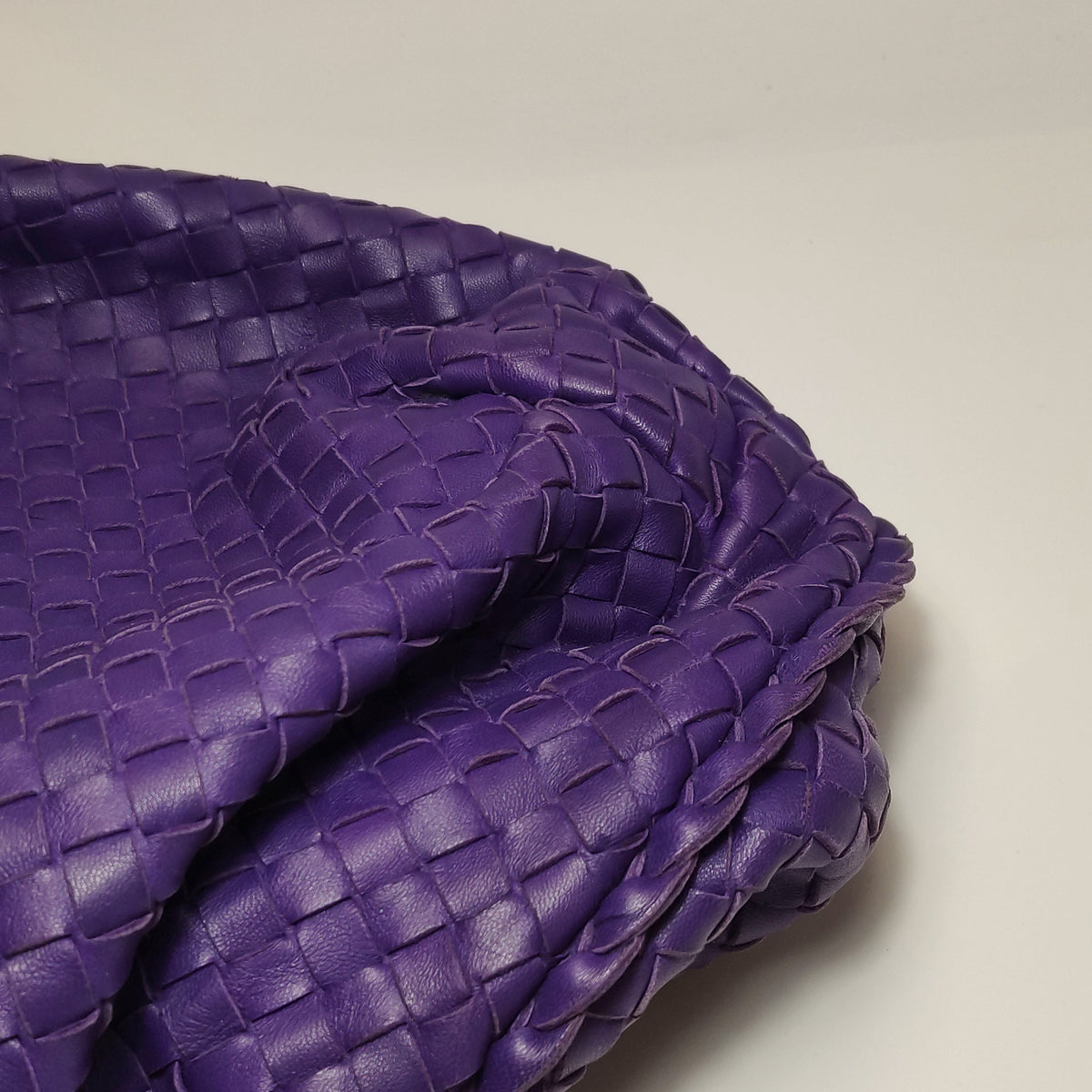 Bottega Veneta Intrecciato Belly Hobo Small Purple