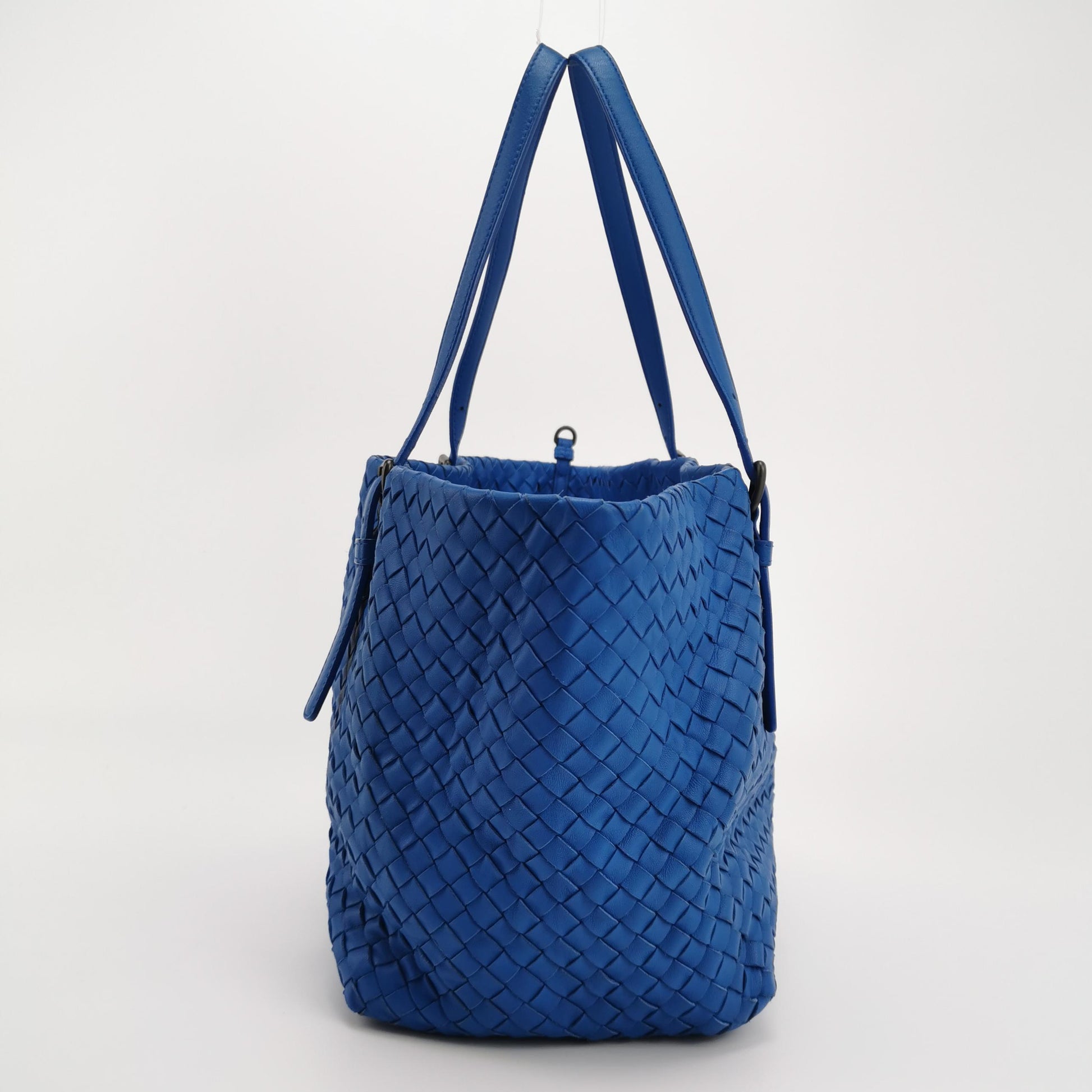 Bottega Veneta Cesta Tote Blue
