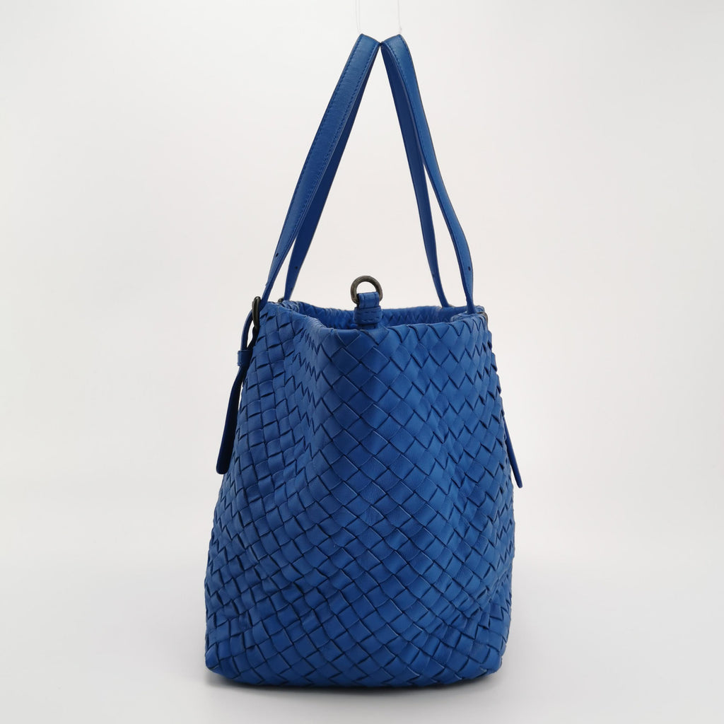 Bottega Veneta Cesta Tote Blue