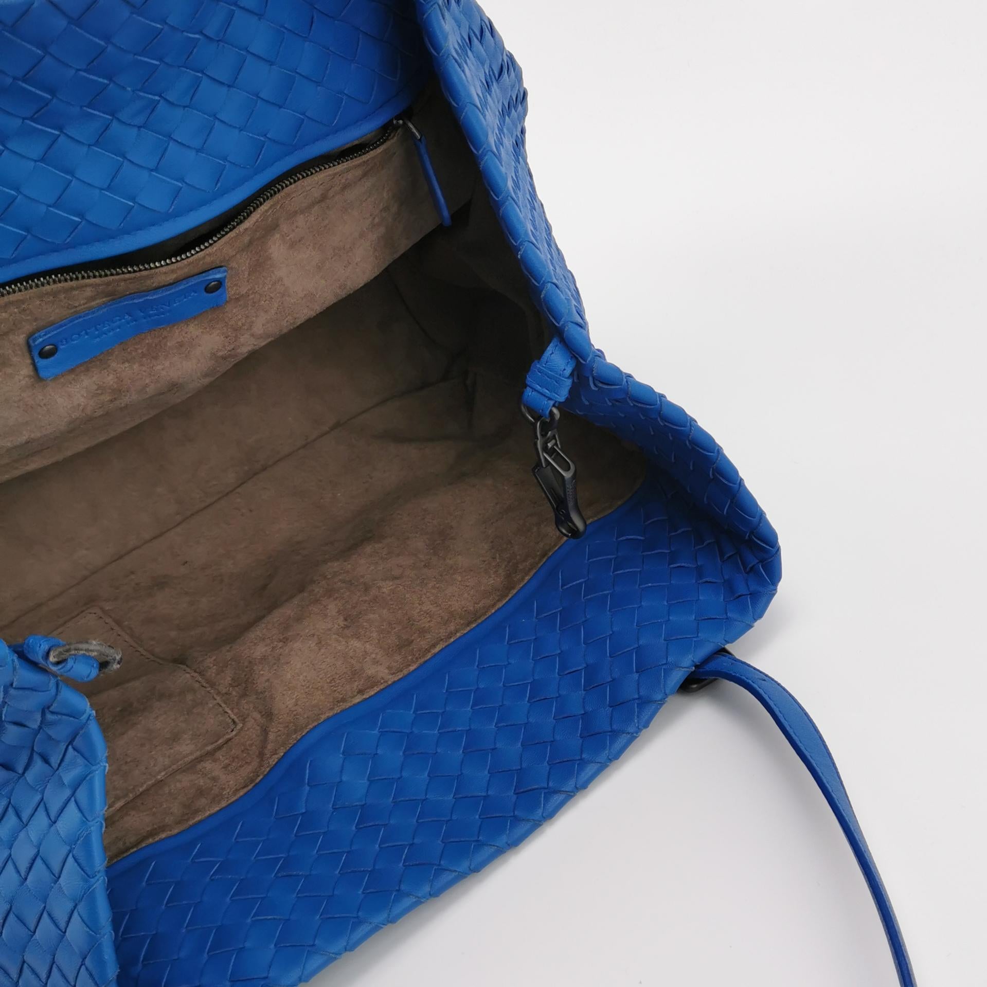 Bottega Veneta Cesta Tote Blue