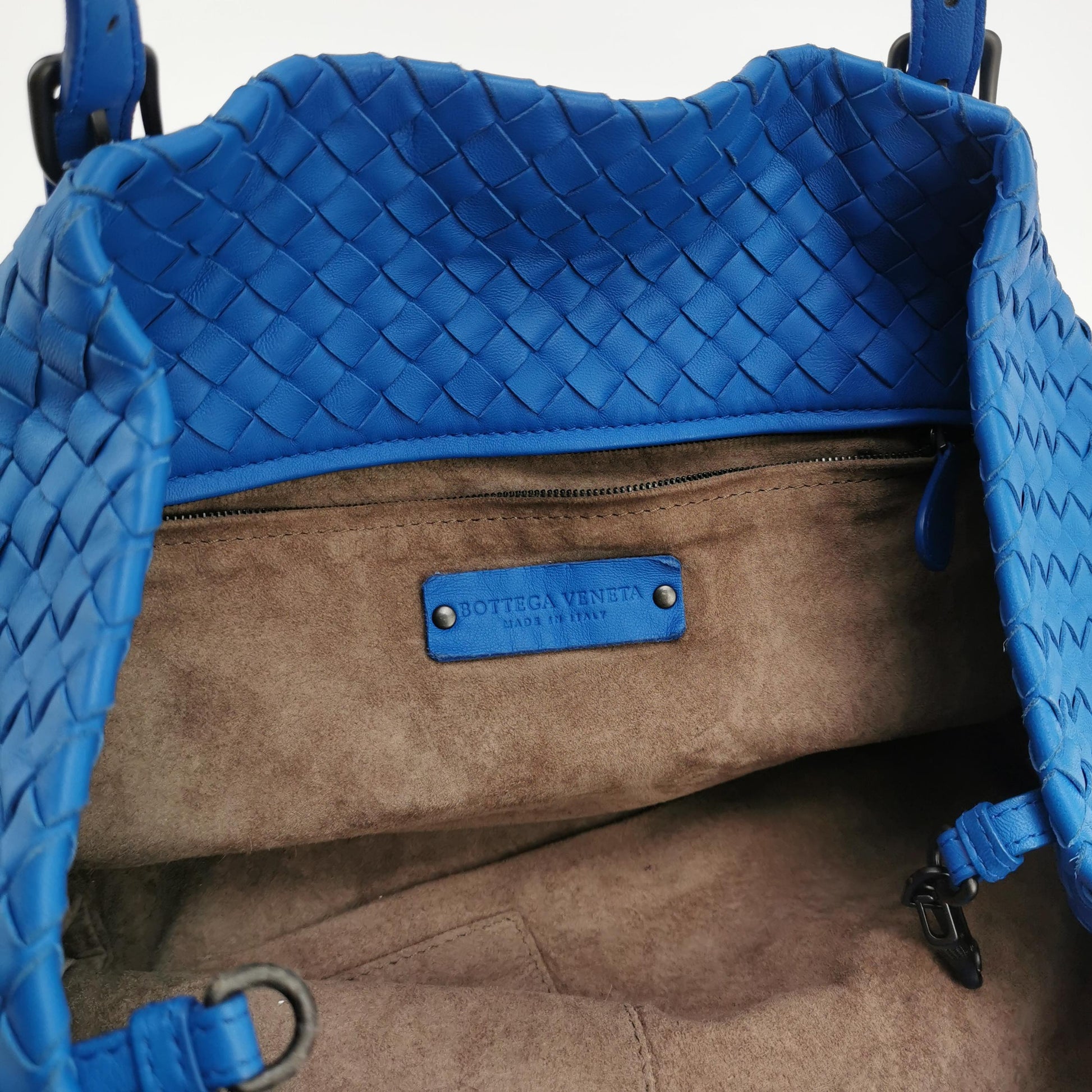 Bottega Veneta Cesta Tote Blue