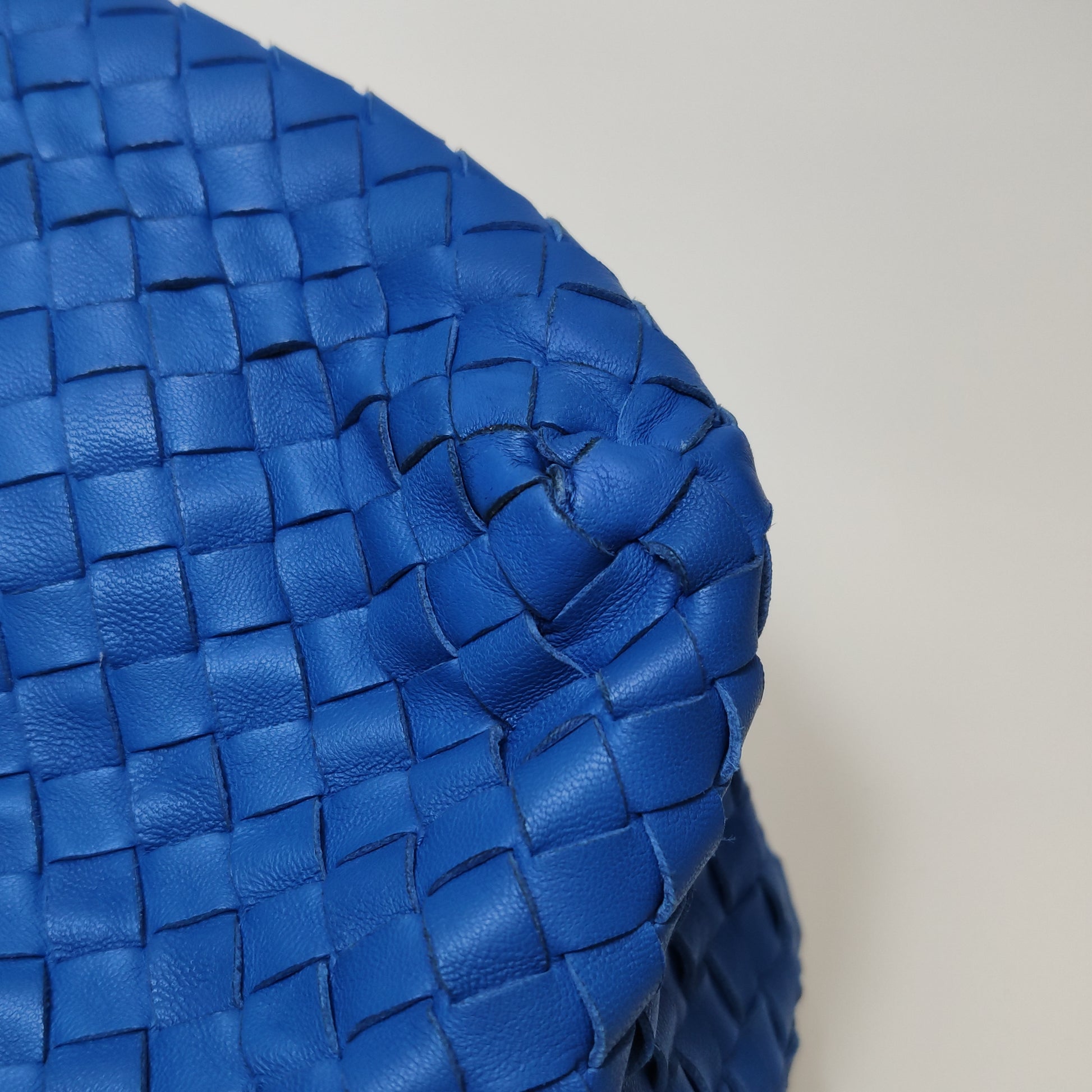 Bottega Veneta Cesta Tote Blue