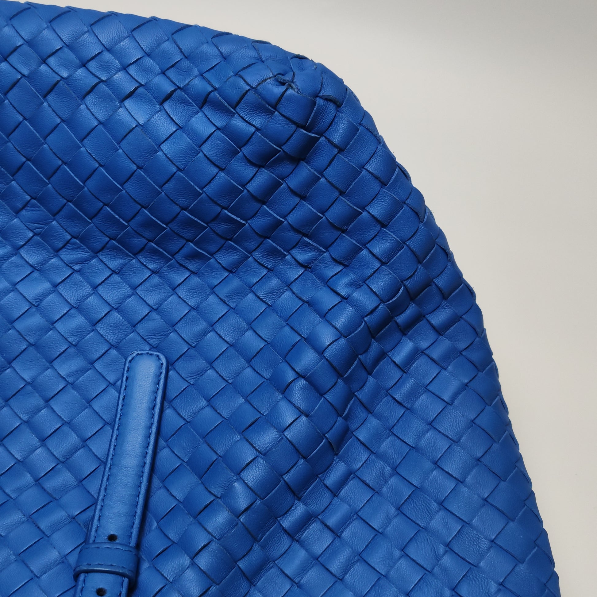 Bottega Veneta Cesta Tote Blue