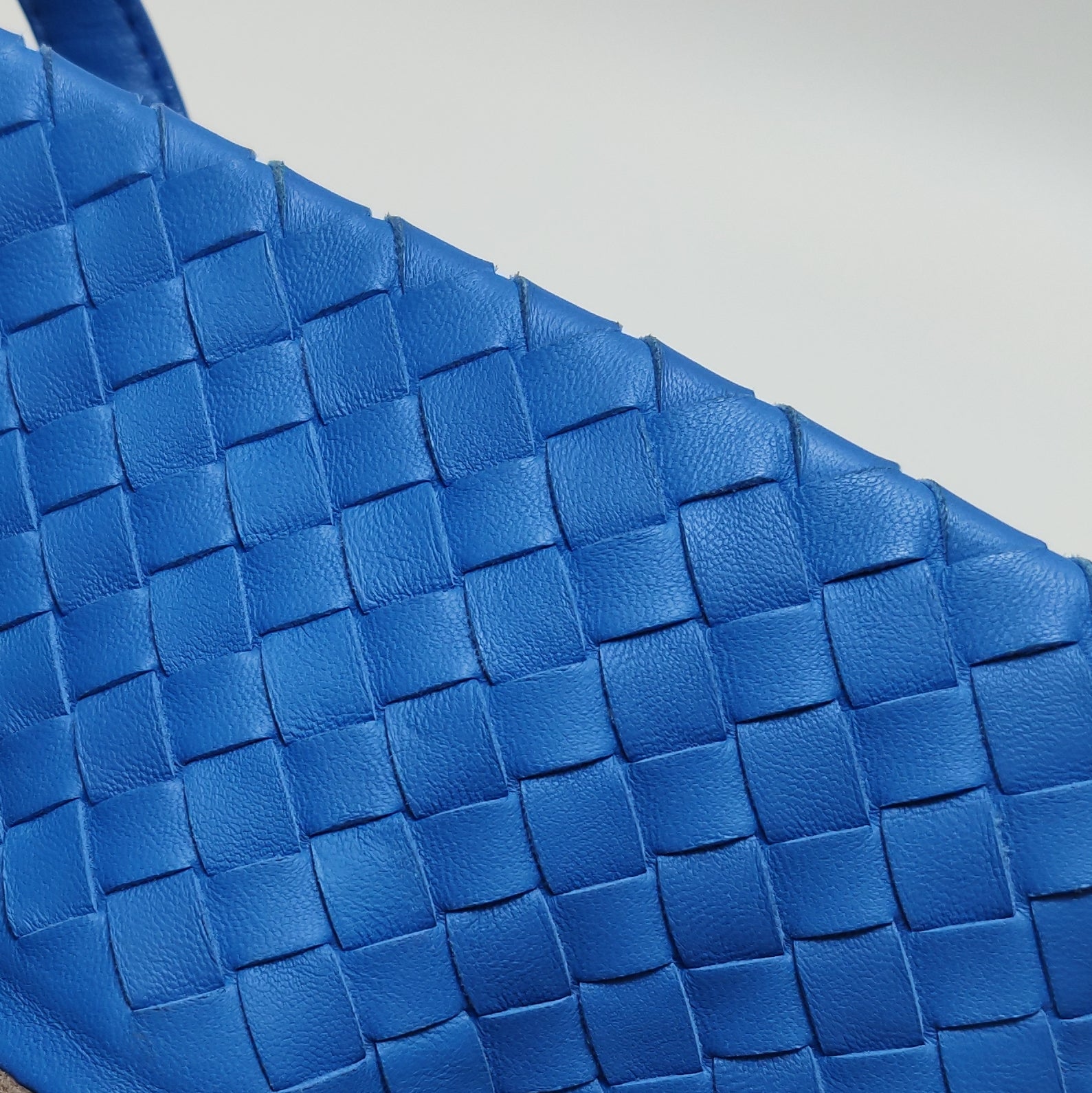 Bottega Veneta Cesta Tote Blue
