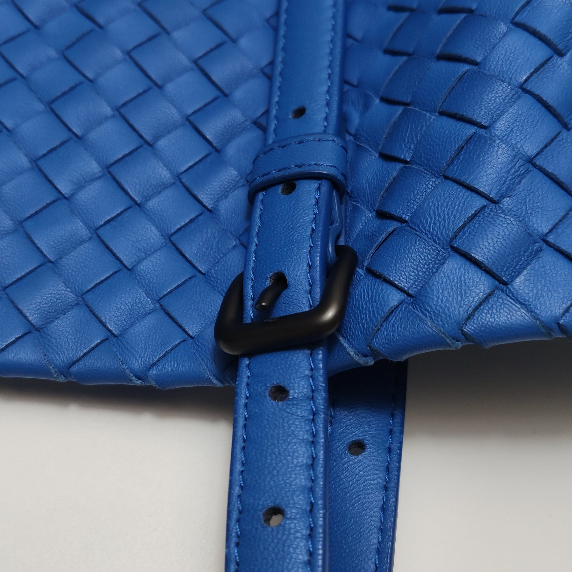 Bottega Veneta Cesta Tote Blue