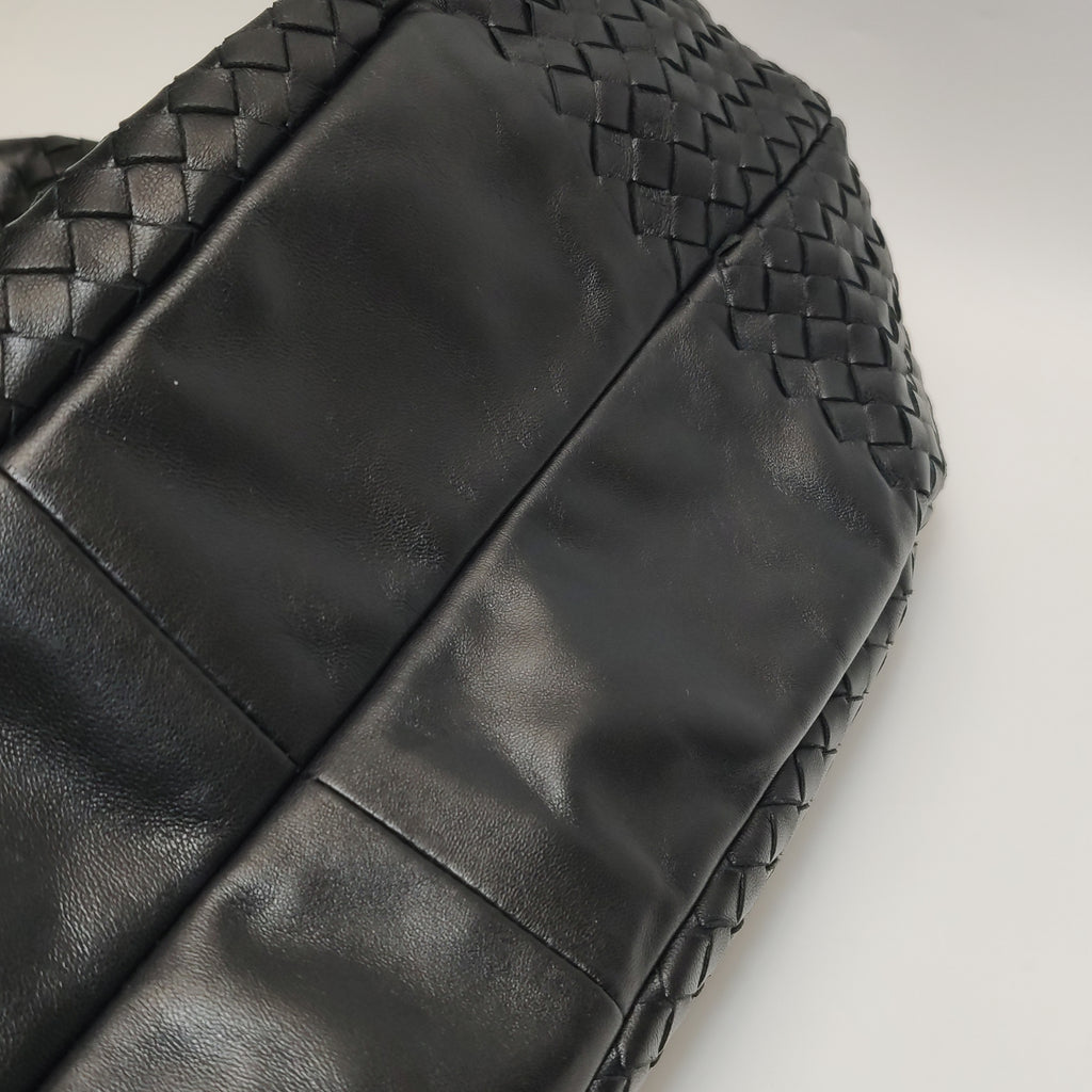 Bottega Veneta Campana Large Black