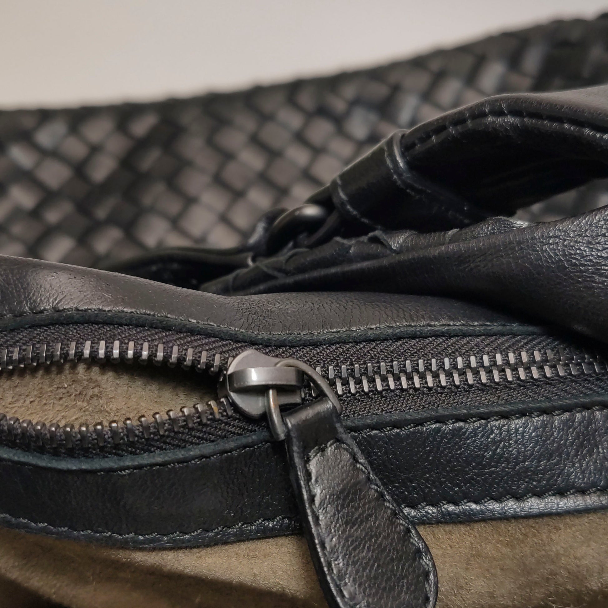 Bottega Veneta Campana Large Black