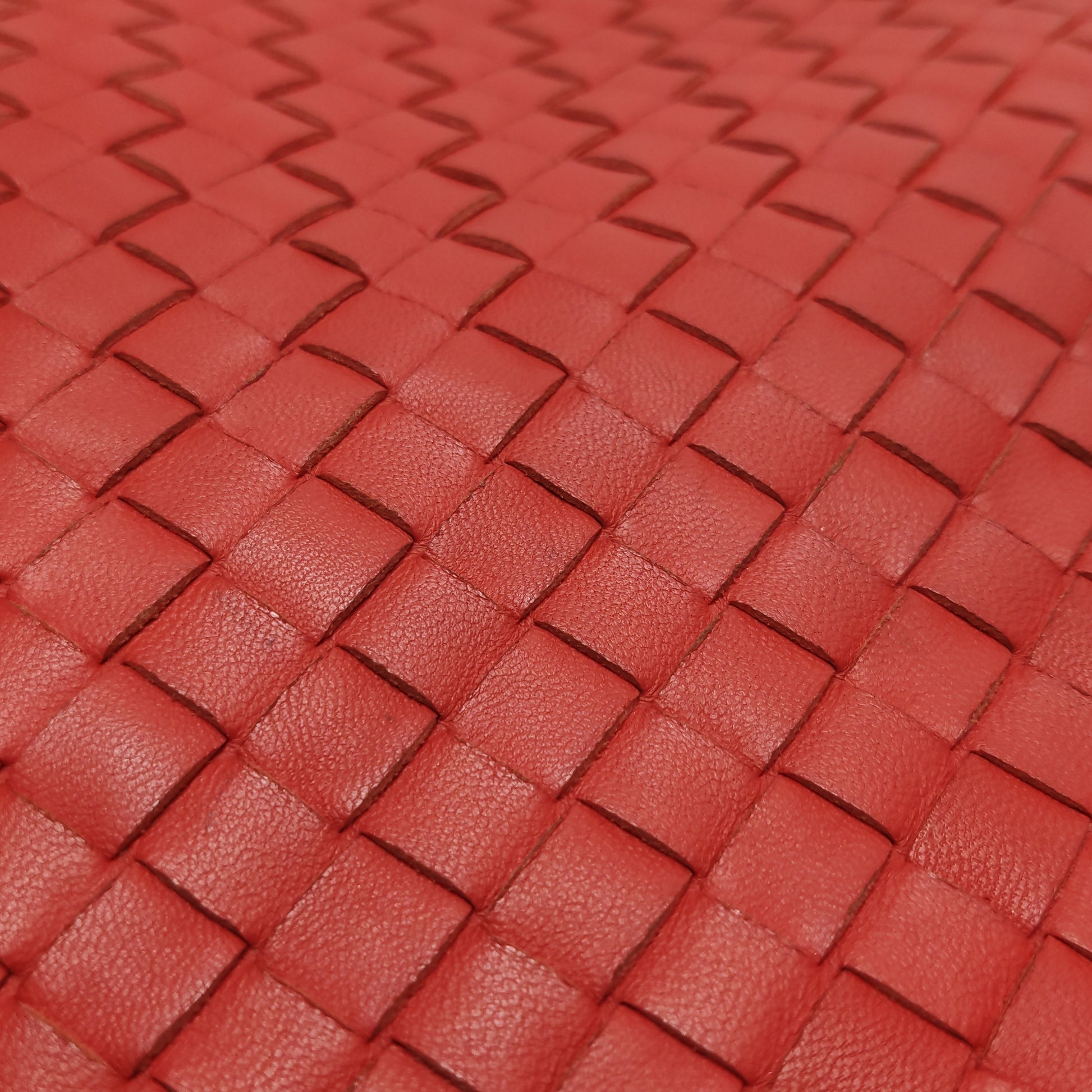 Bottega Veneta Intrecciato Hobo Red