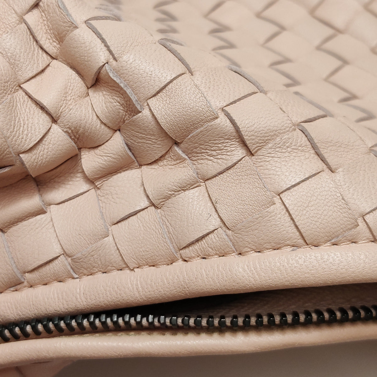Bottega Veneta Intrecciato Hobo Light Pink
