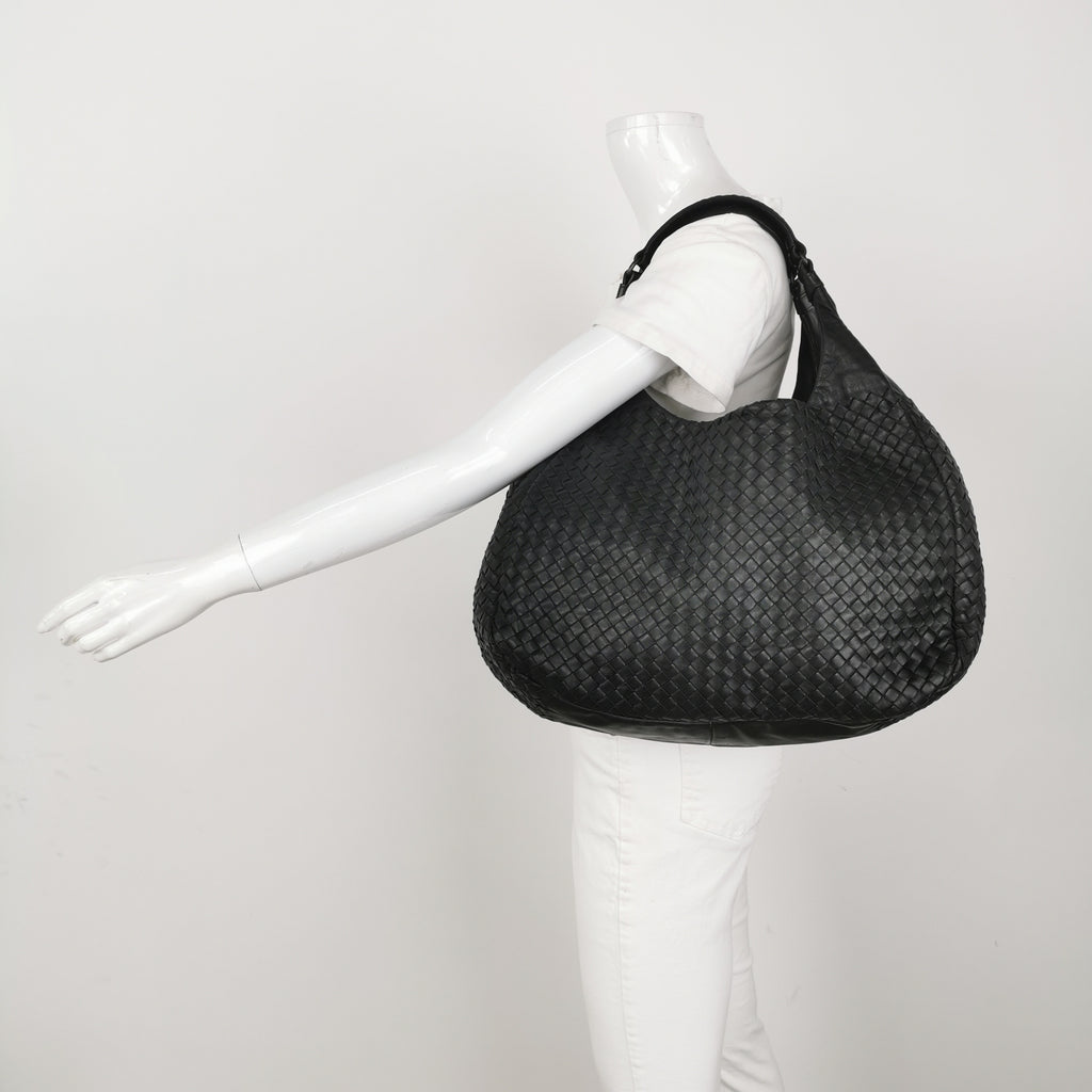 Bottega Veneta Campana Large Black