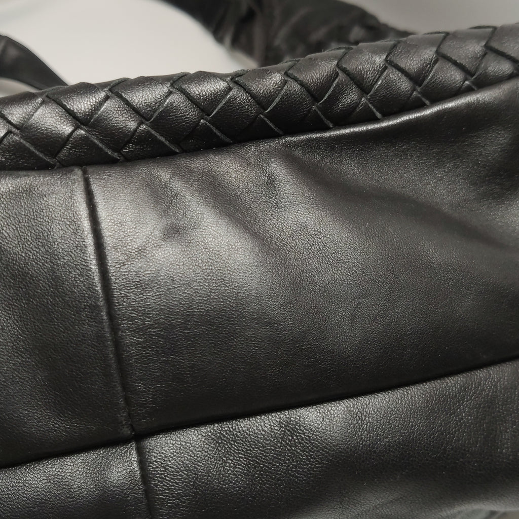 Bottega Veneta Campana Large Black