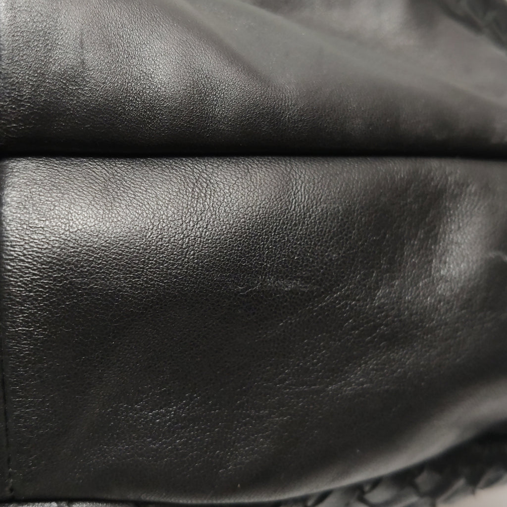 Bottega Veneta Campana Large Black
