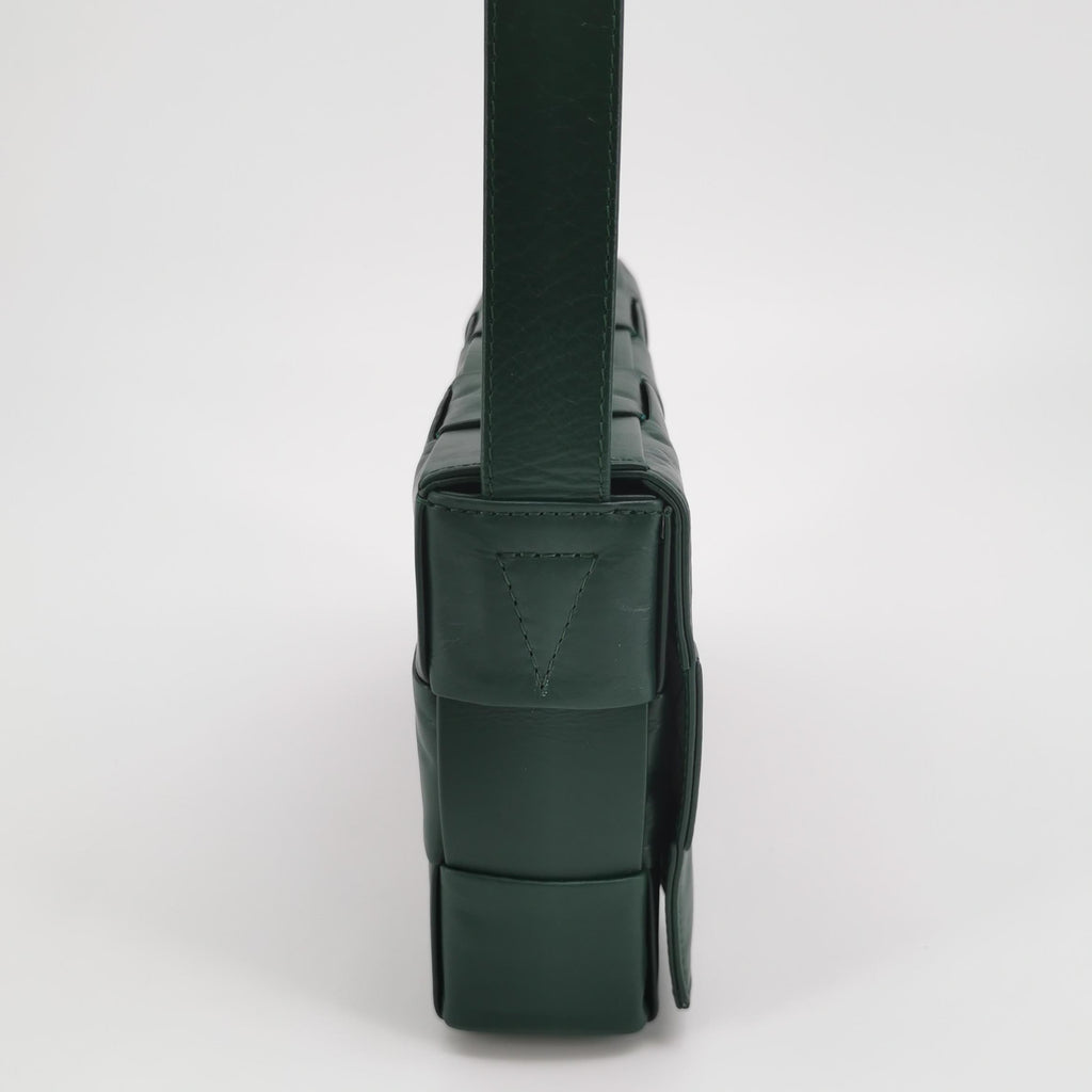 Bottega Veneta Intreccio Paper Calfskin Raintree Green