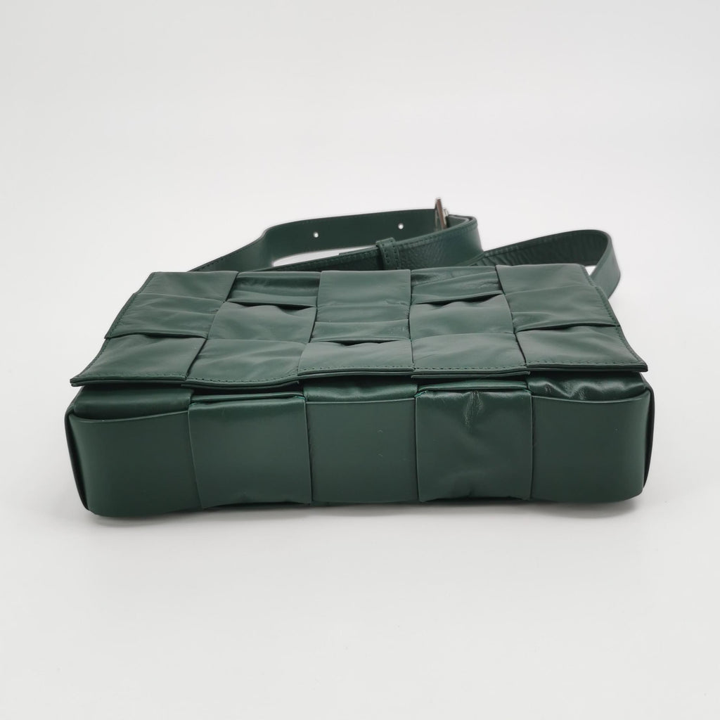 Bottega Veneta Intreccio Paper Calfskin Raintree Green