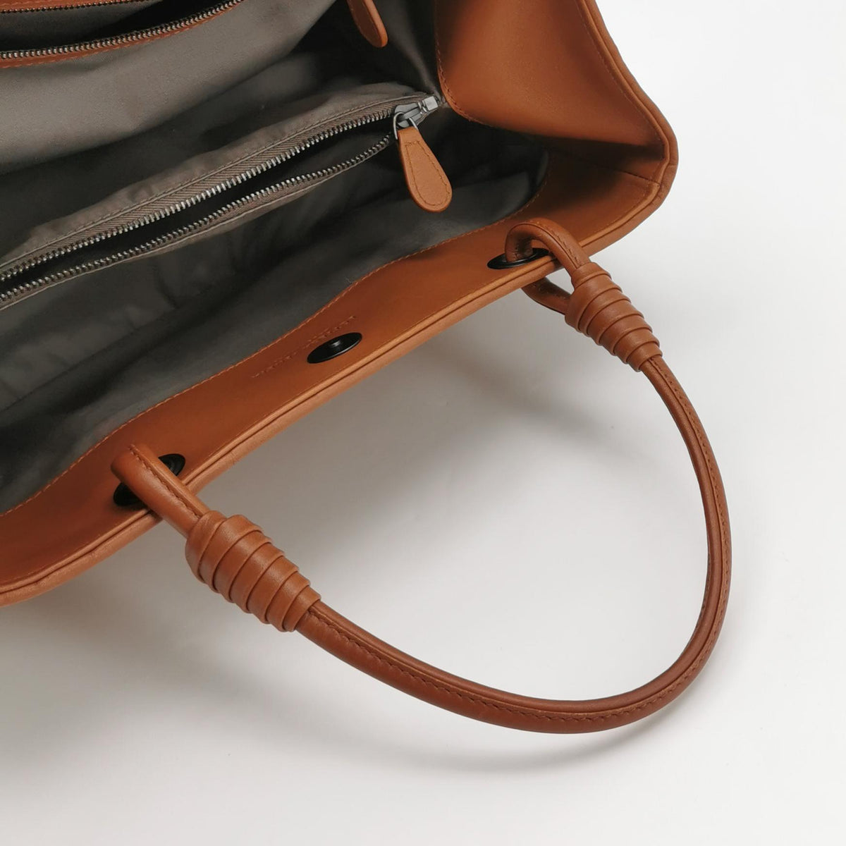 Bottega Veneta Intrecciato Tote Top Handle