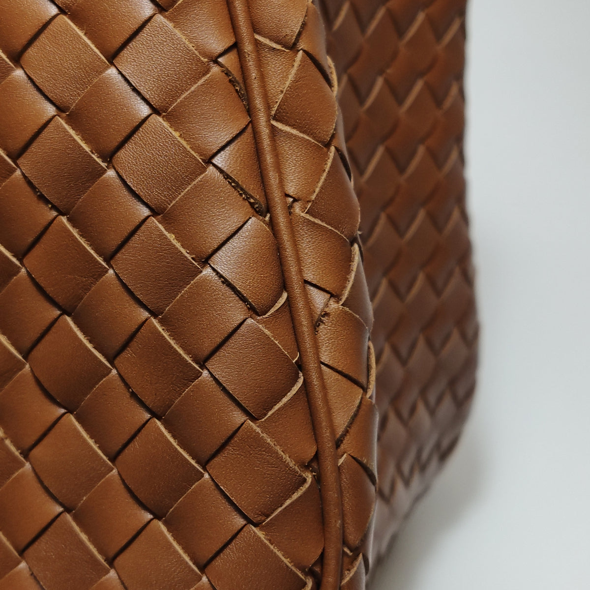 Bottega Veneta Intrecciato Tote Top Handle