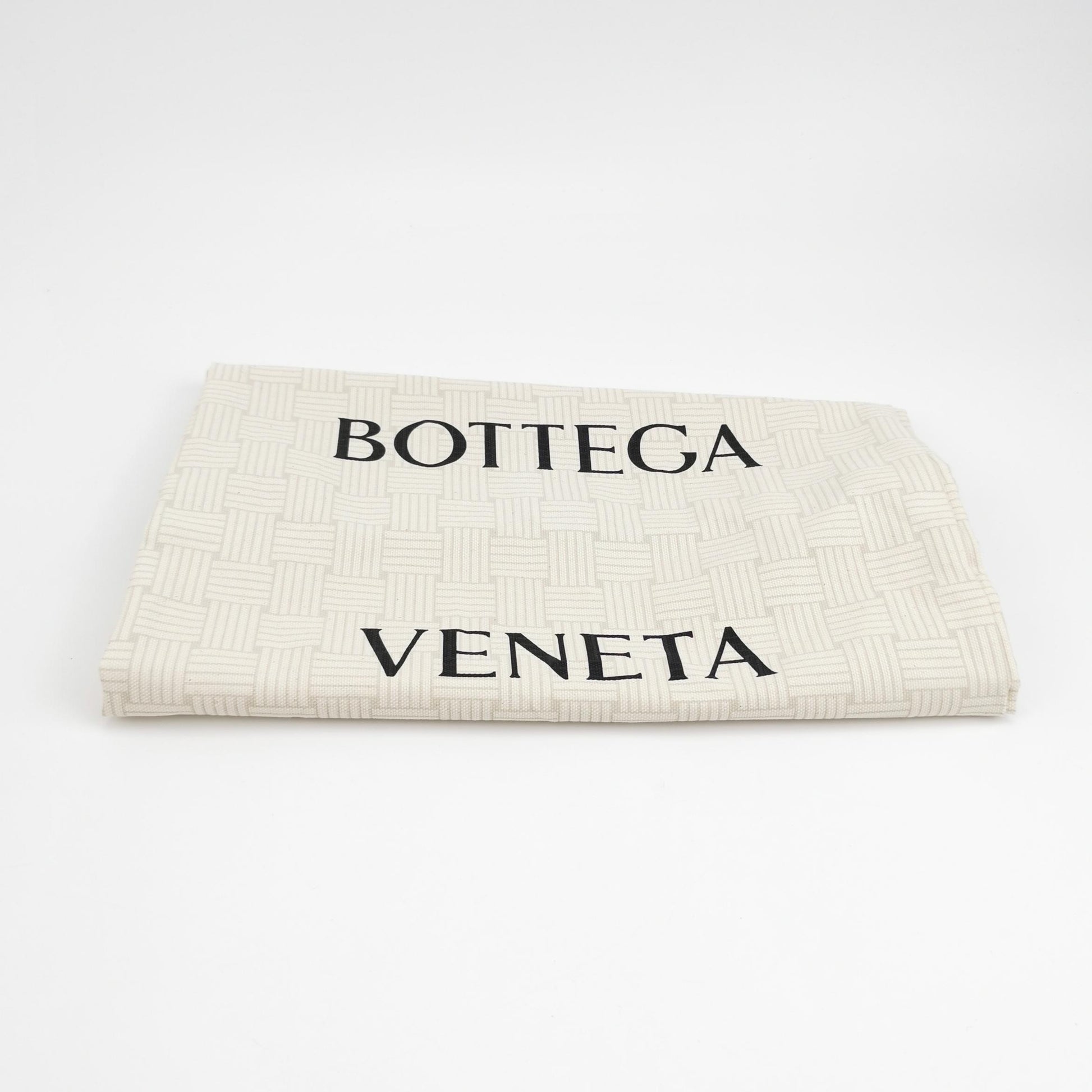 Bottega Veneta Andiamo Crossbody Fondant