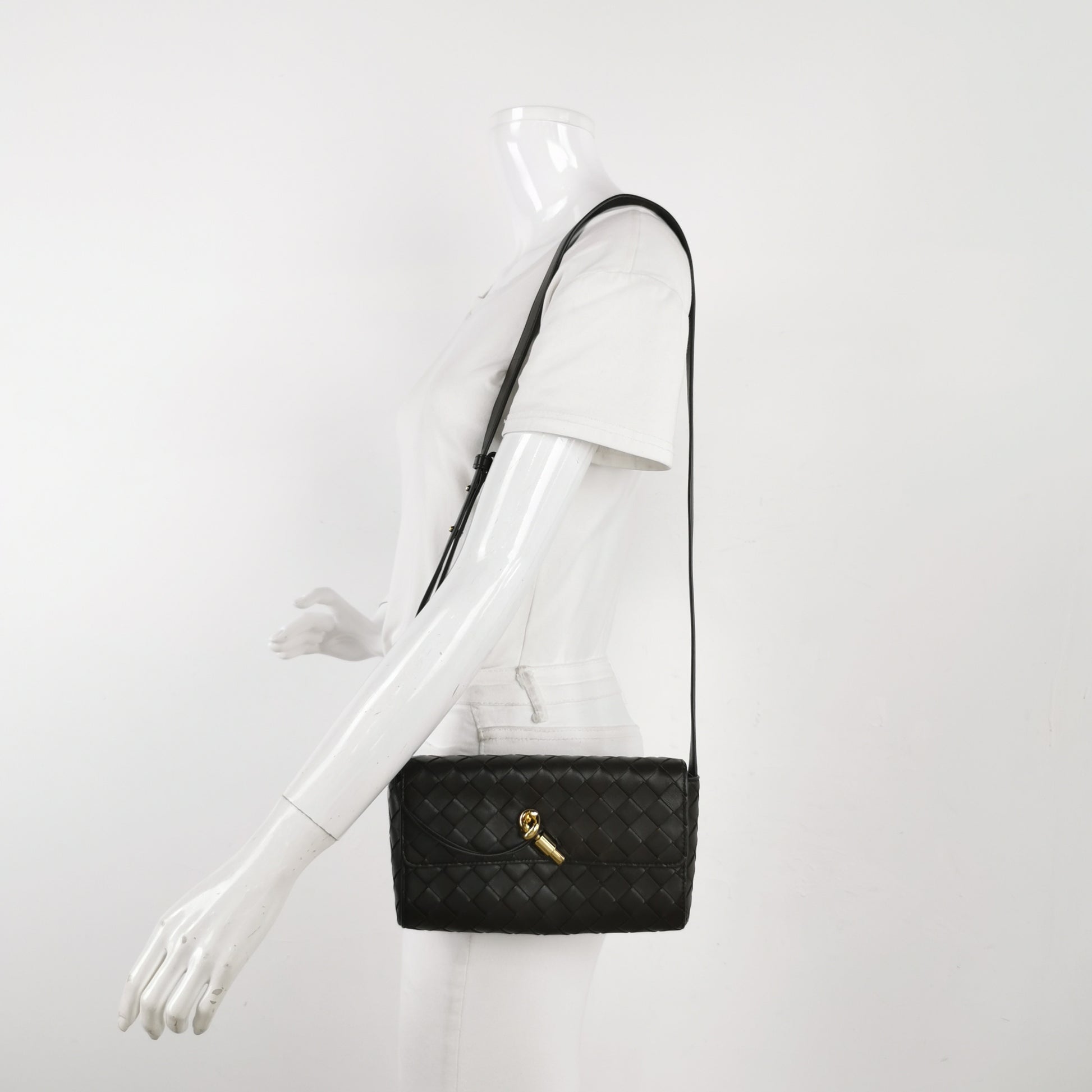 Bottega Veneta Andiamo Crossbody Fondant