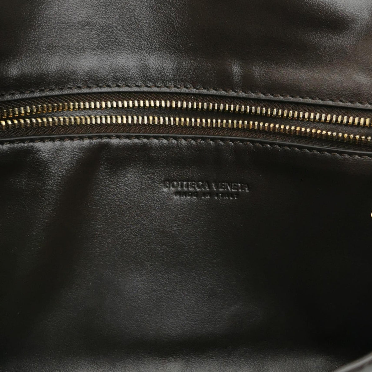 Bottega Veneta Andiamo Crossbody Fondant