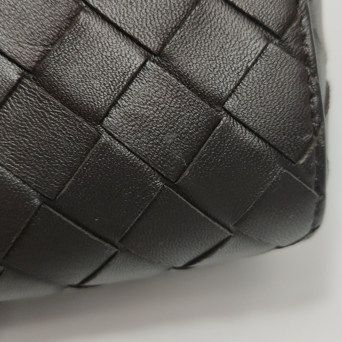 Bottega Veneta Andiamo Crossbody Fondant