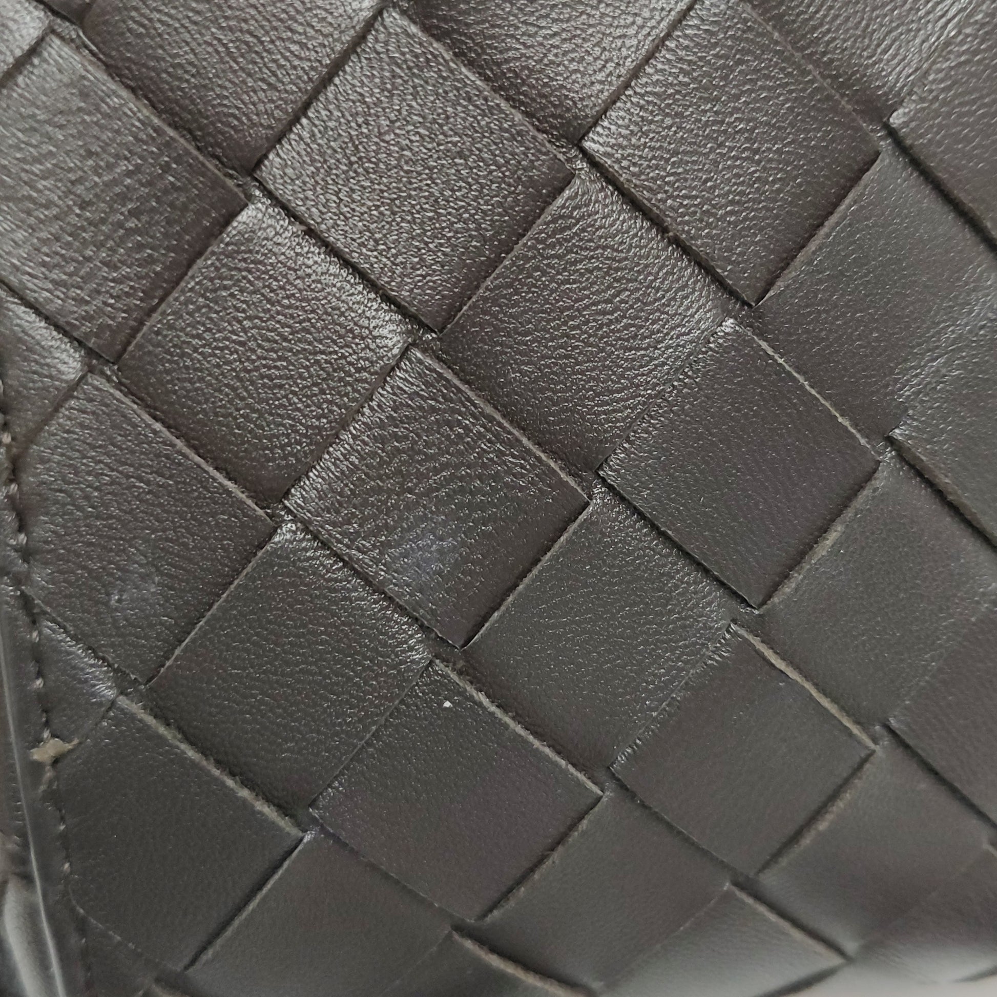 Bottega Veneta Andiamo Crossbody Fondant