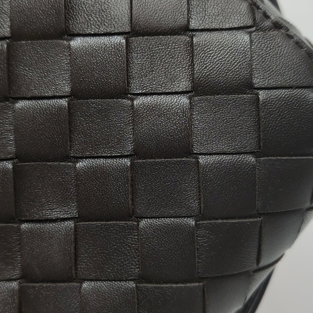 Bottega Veneta Andiamo Crossbody Fondant
