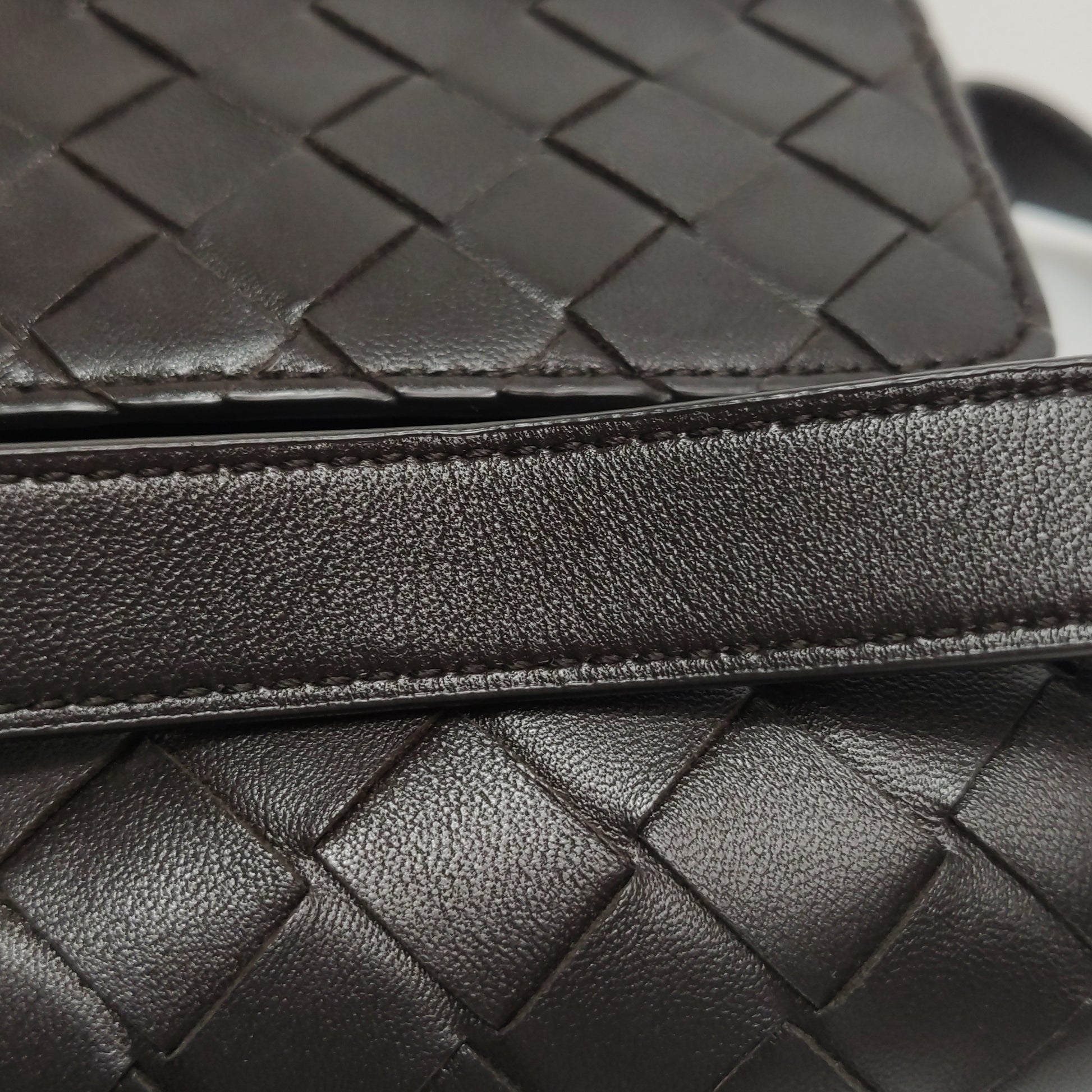 Bottega Veneta Andiamo Crossbody Fondant