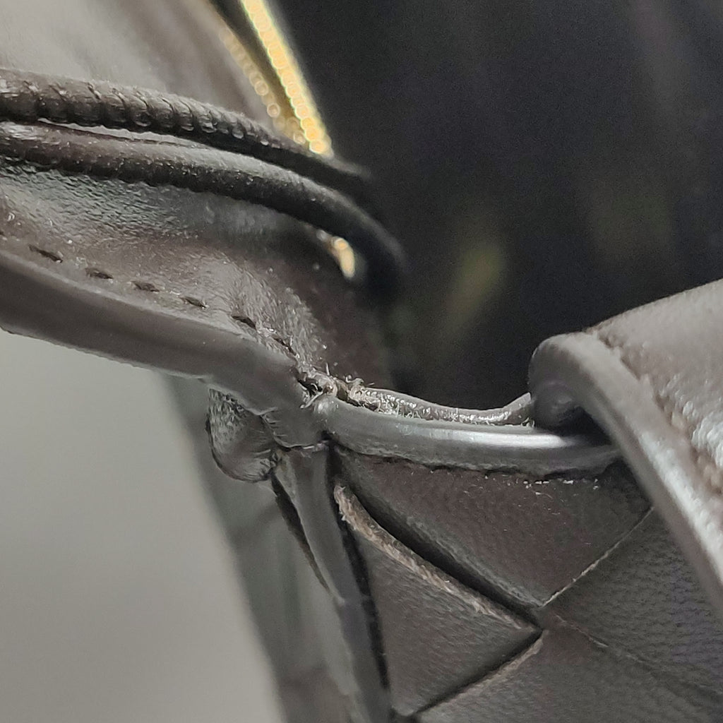 Bottega Veneta Andiamo Crossbody Fondant