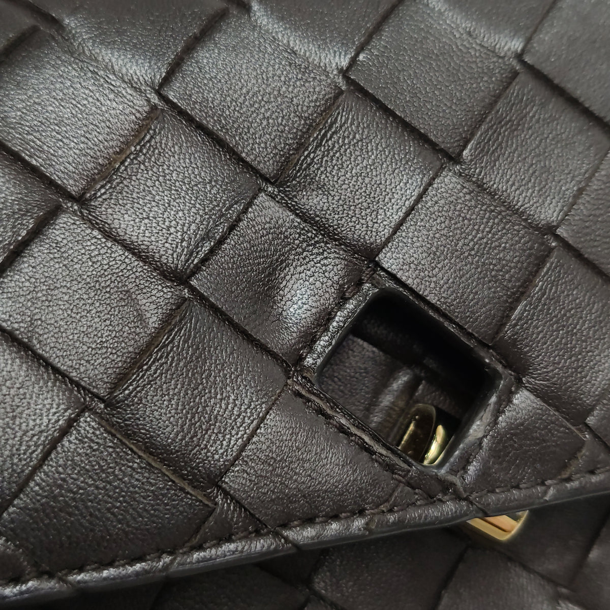 Bottega Veneta Andiamo Crossbody Fondant