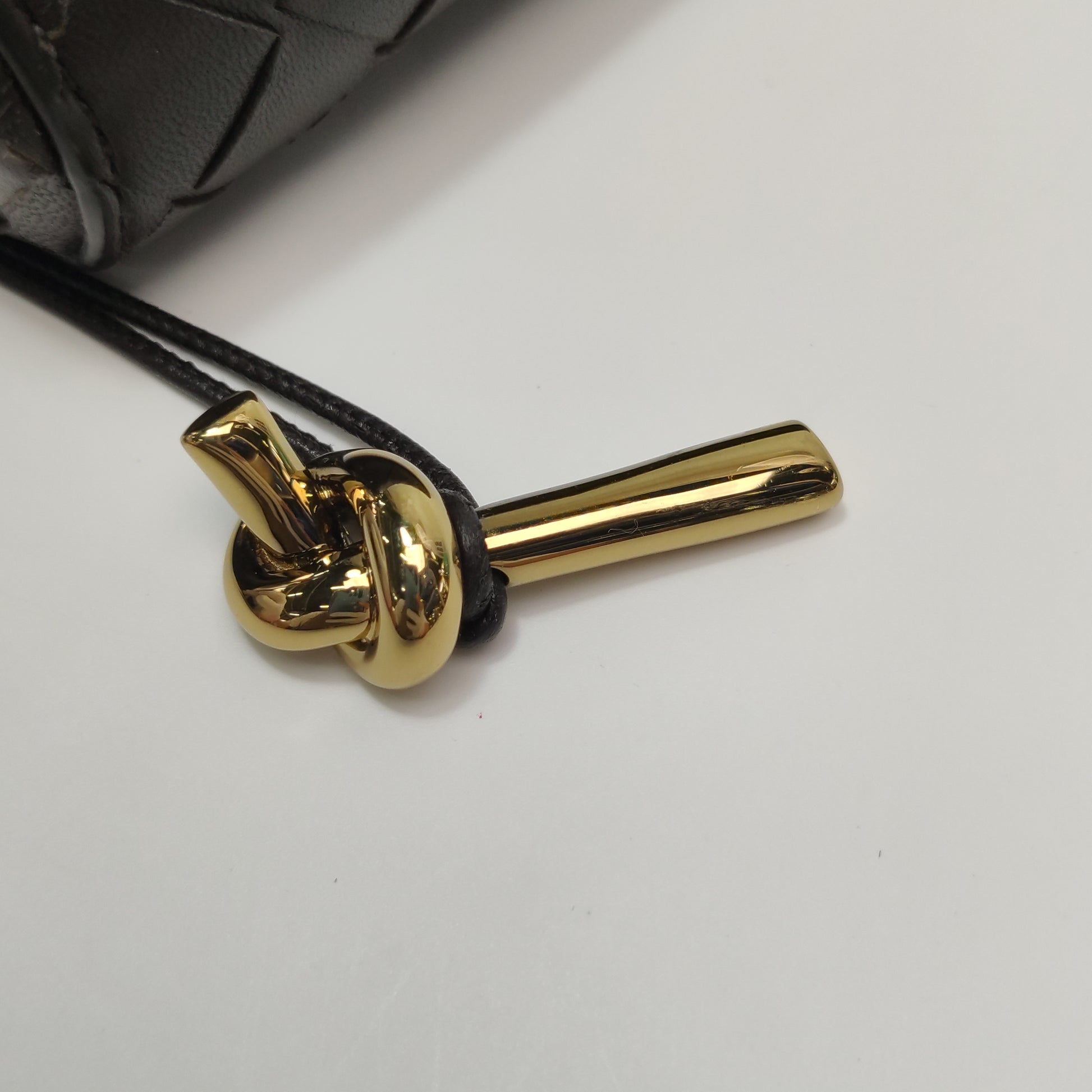 Bottega Veneta Andiamo Crossbody Fondant