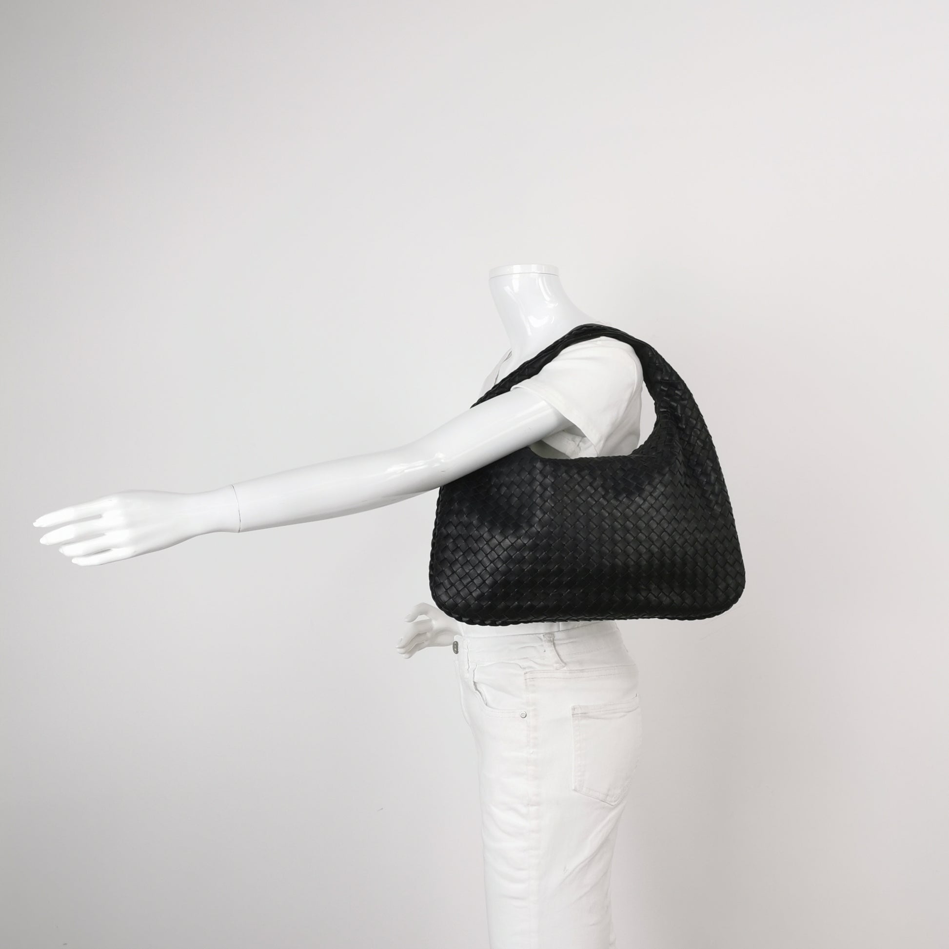 Bottega Veneta Intrecciato Hobo Black