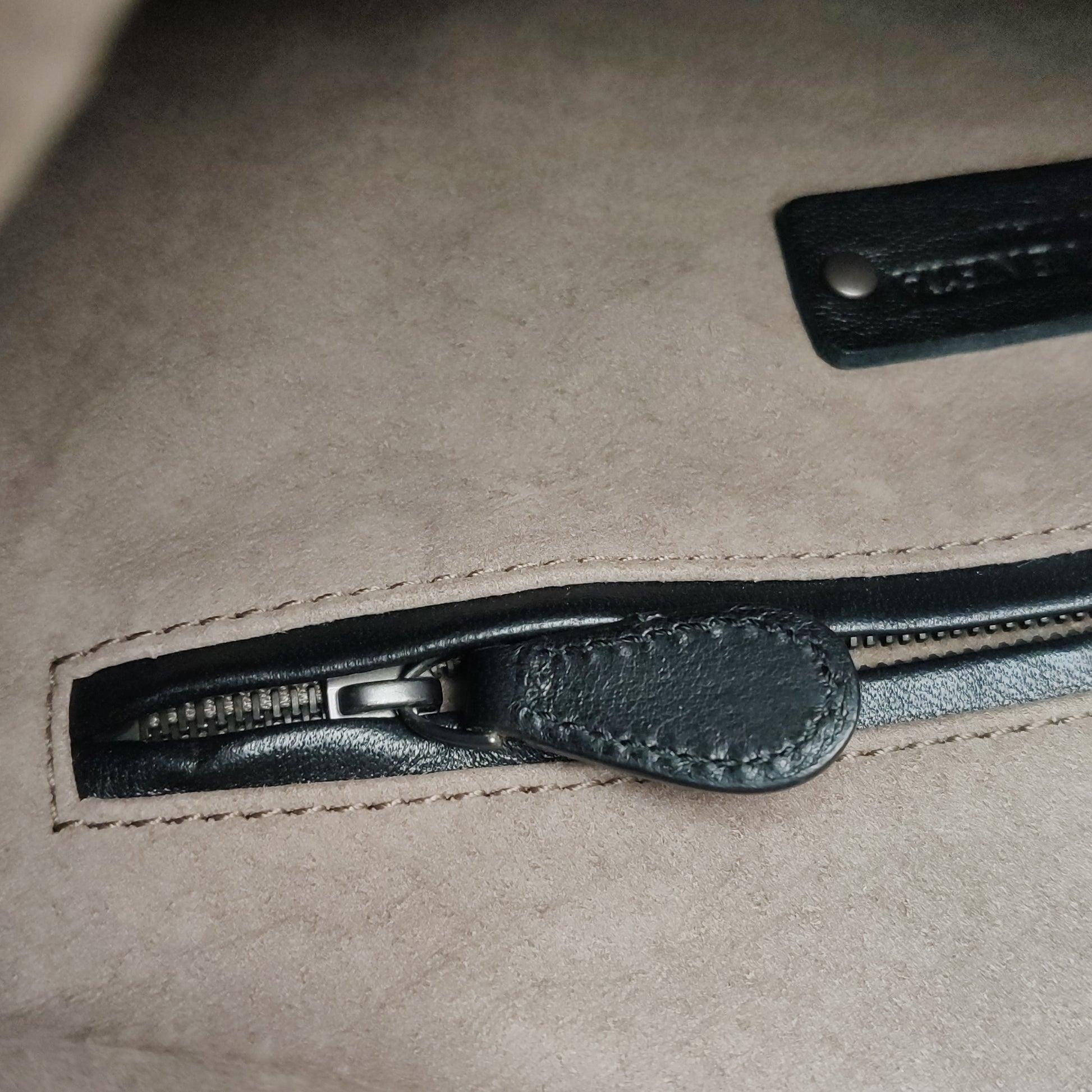 Bottega Veneta Intrecciato Hobo Black