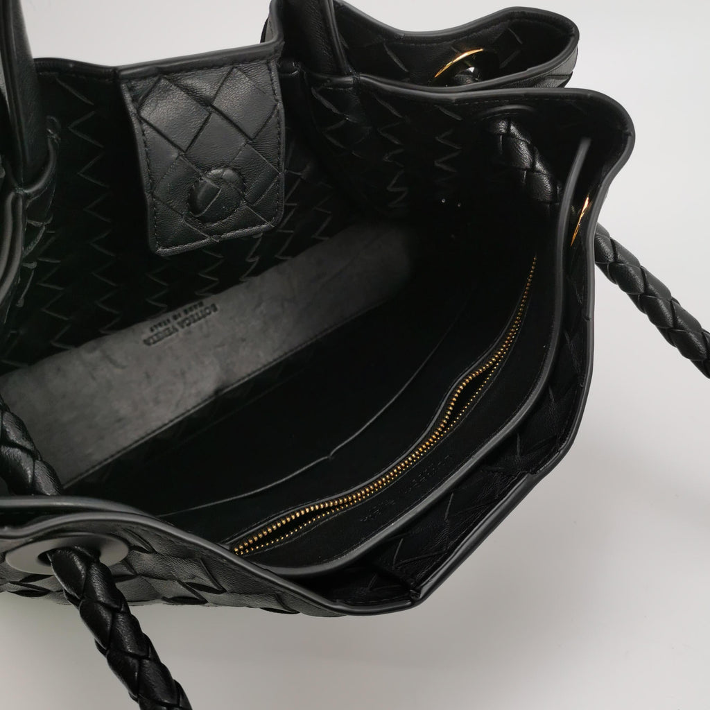 Bottega Veneta Andiamo Medium Black w Certificate of Craft