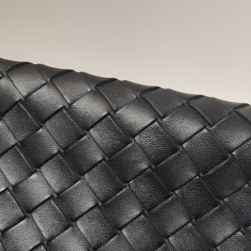 Bottega Veneta Andiamo Medium Black w Certificate of Craft