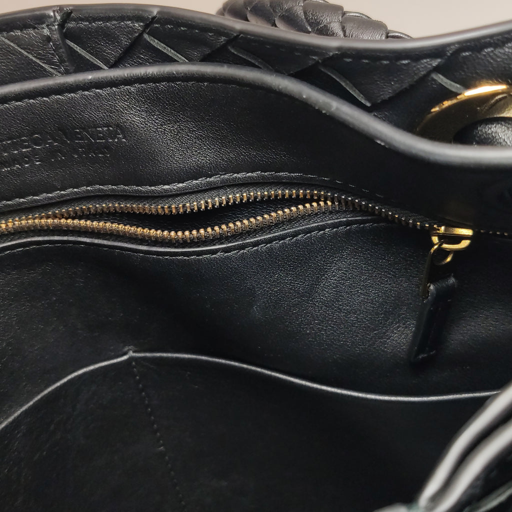 Bottega Veneta Andiamo Medium Black w Certificate of Craft