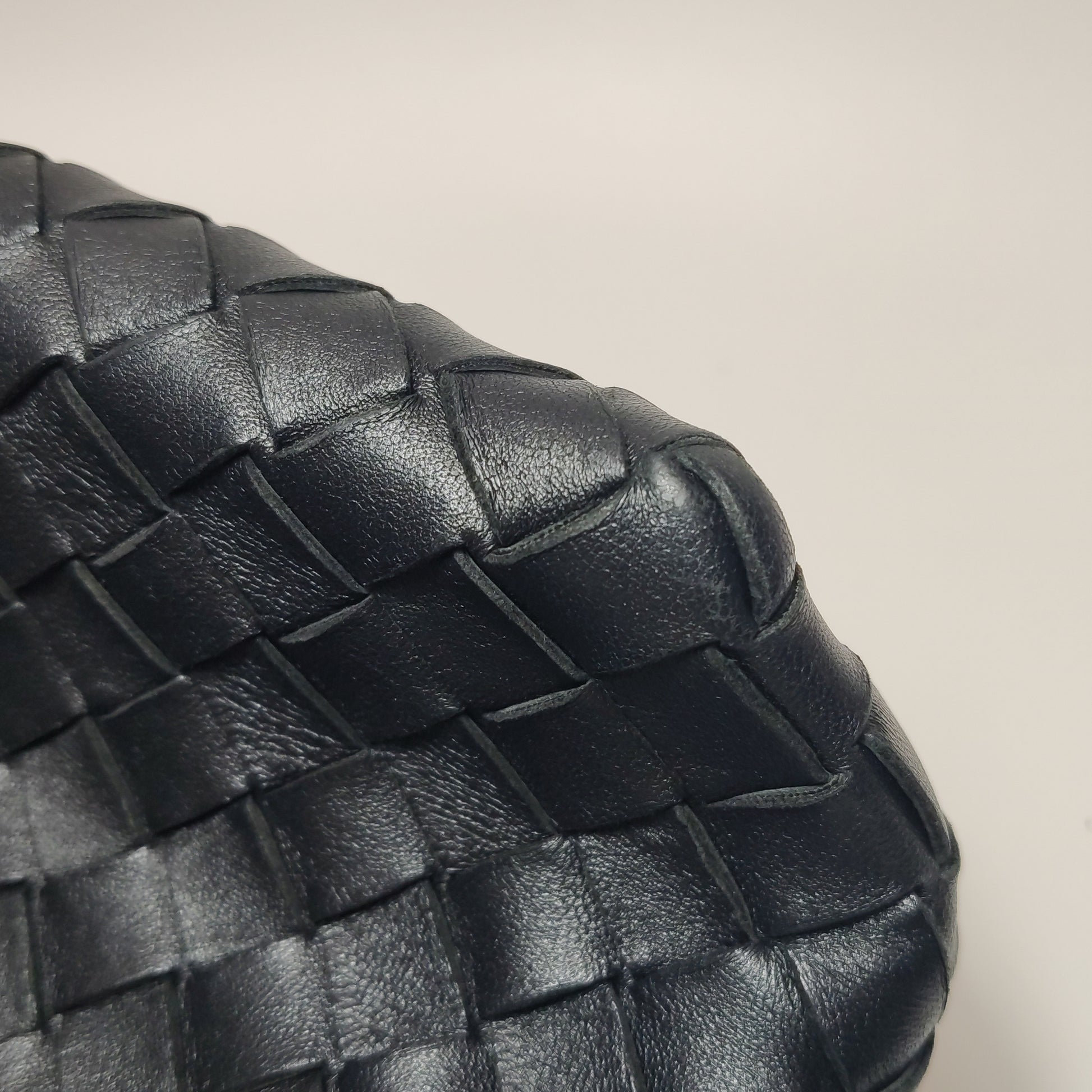 Bottega Veneta Andiamo Medium Black w Certificate of Craft