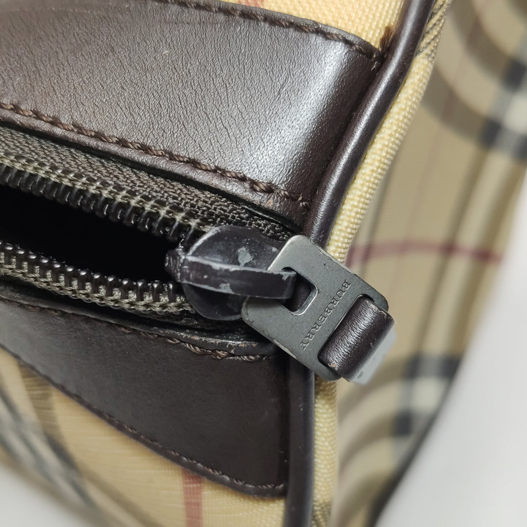 Burberry House Check Barrel Bag