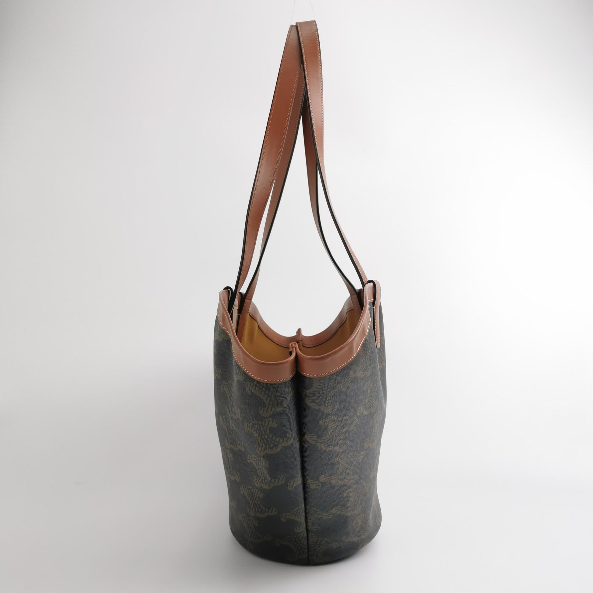 Celine Triomphe Couffin Tote